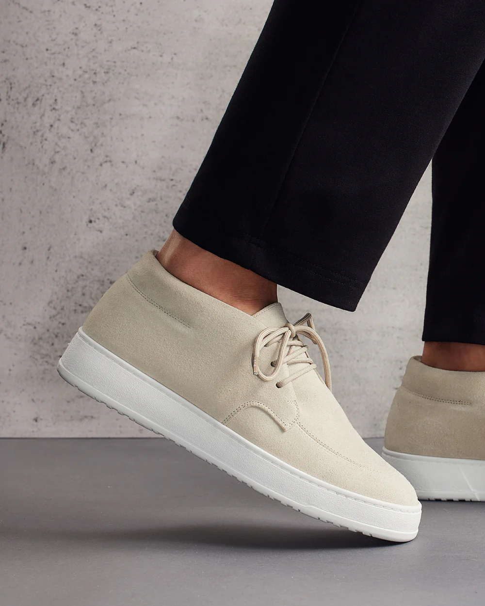 DB 01 Suede Sand - Image 3