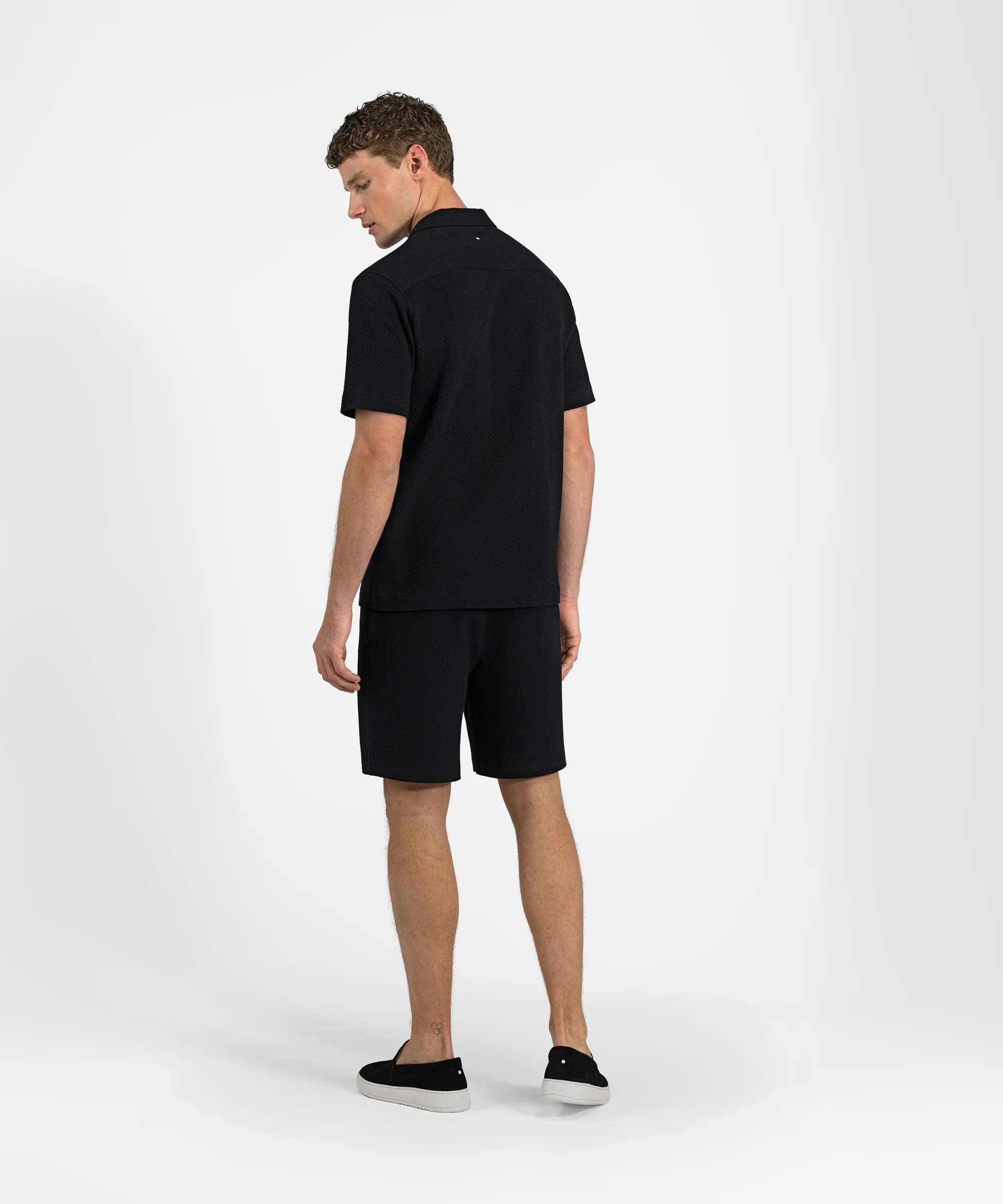 SH 04 Jacquard Black - Image 11
