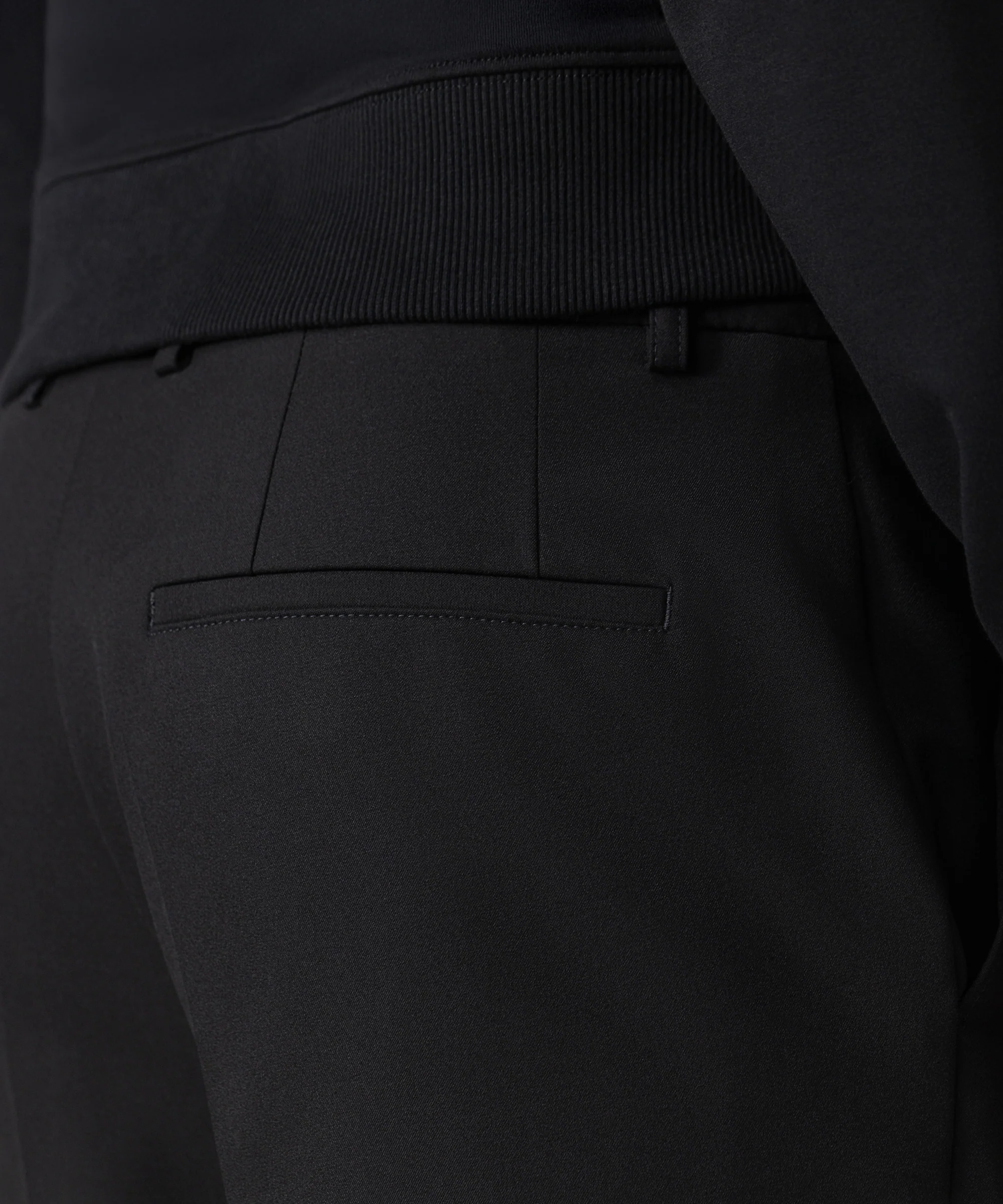 TP 02 Essence Black - Image 6