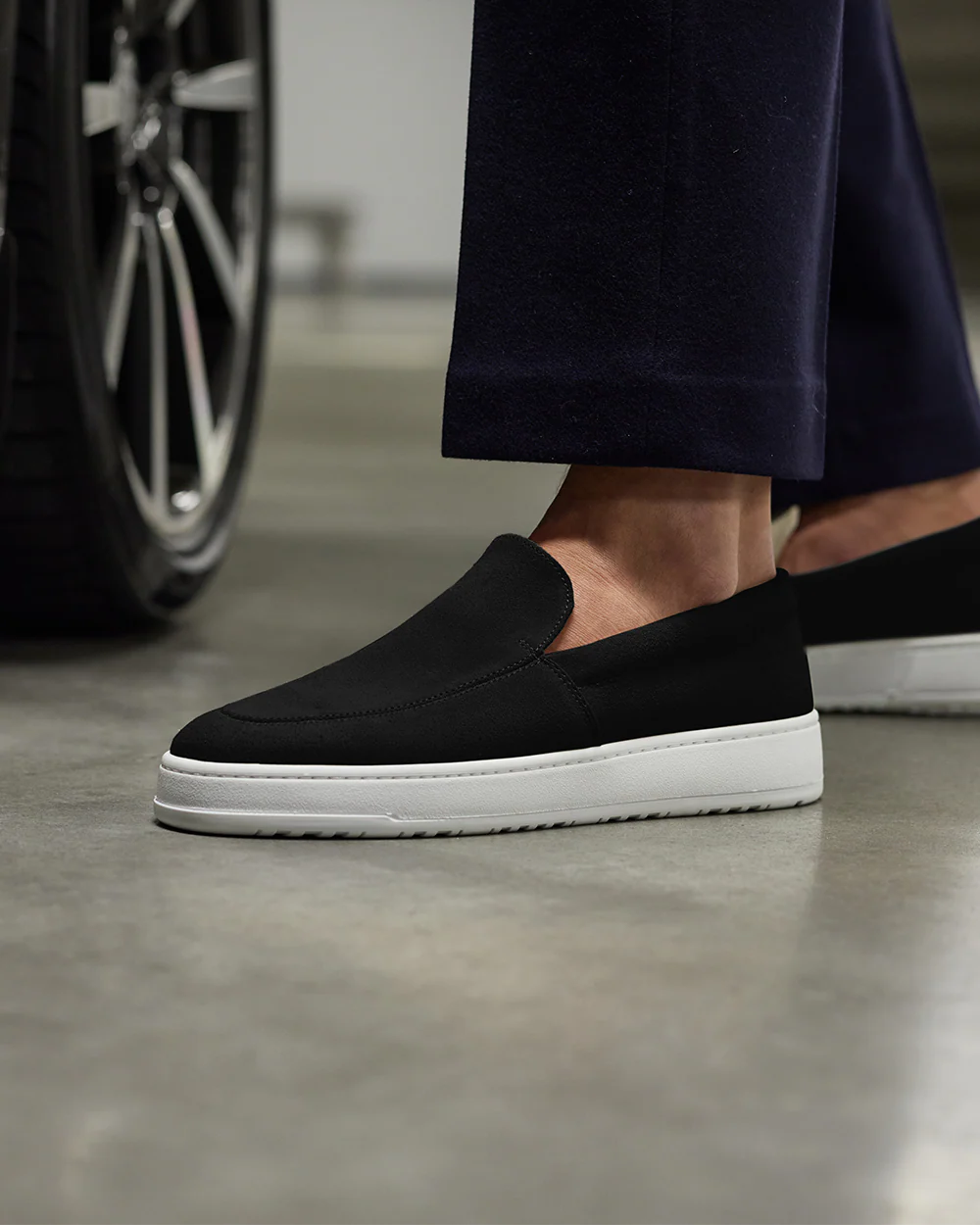 LS 01 Suede Jet Black - Image 10