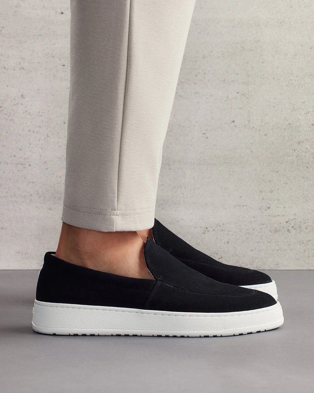 LS 01 Suede Jet Black - Image 3