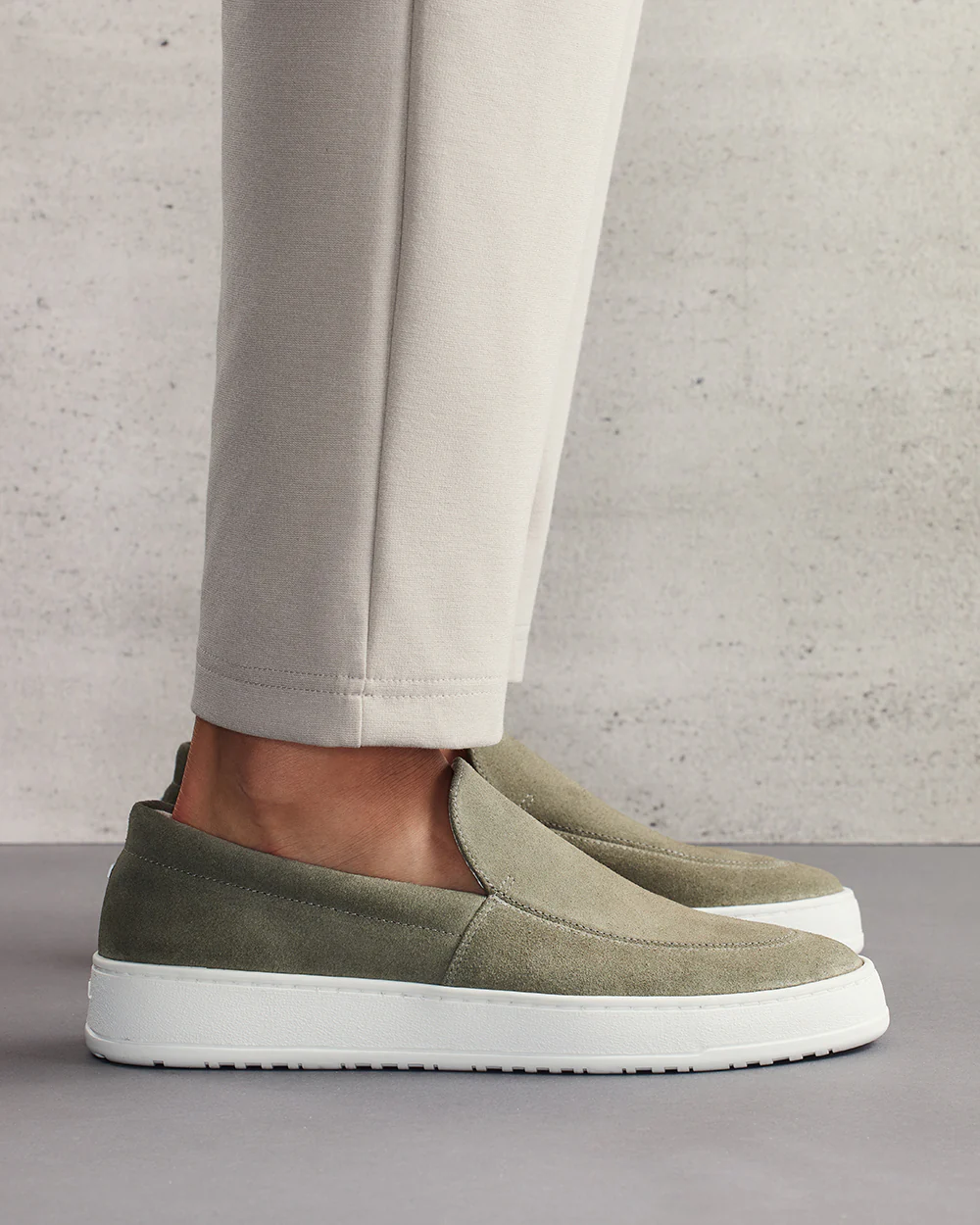 LS 01 Suede Vetiver Green - Image 3