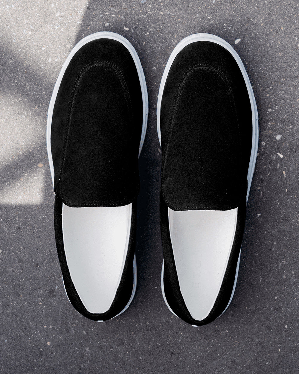 LS 02 Suede Jet Black - Image 5