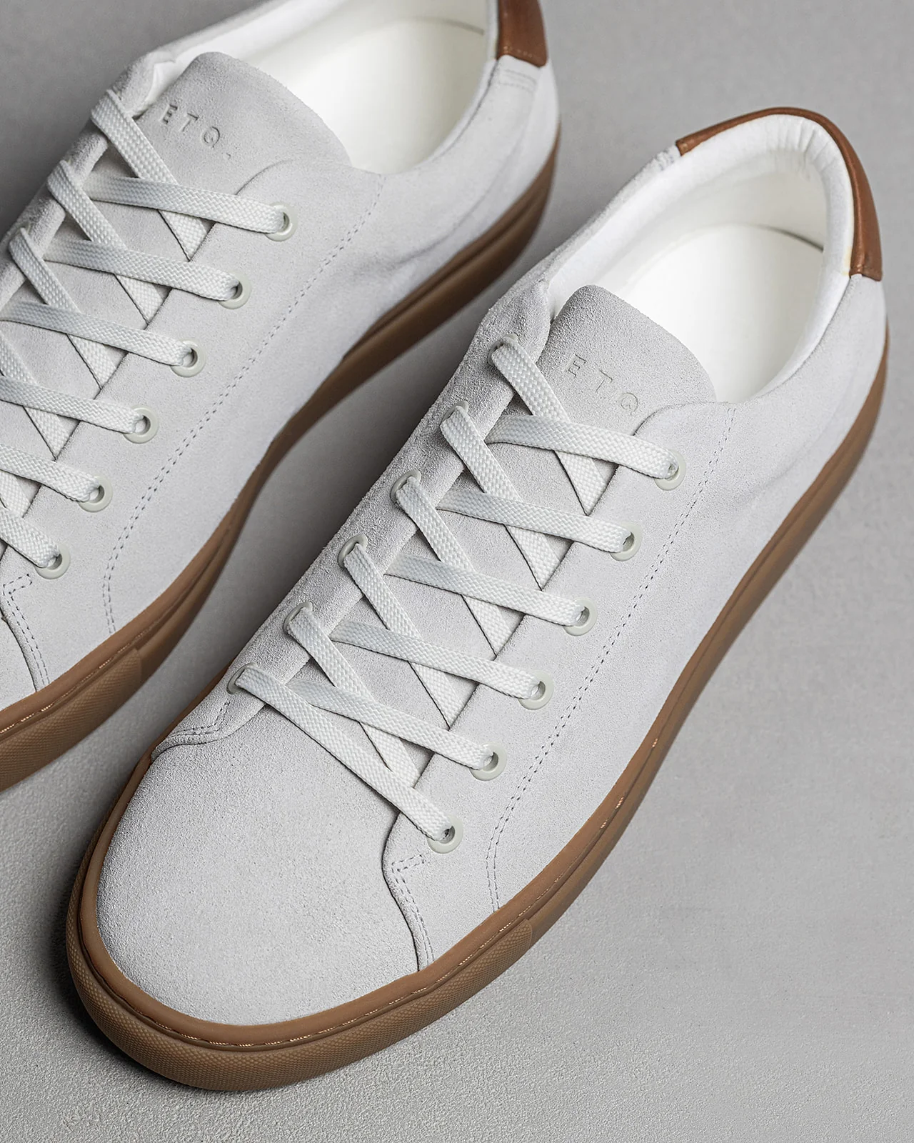 LT 01 Court Lite Gum Suede Cement Grey - Image 5