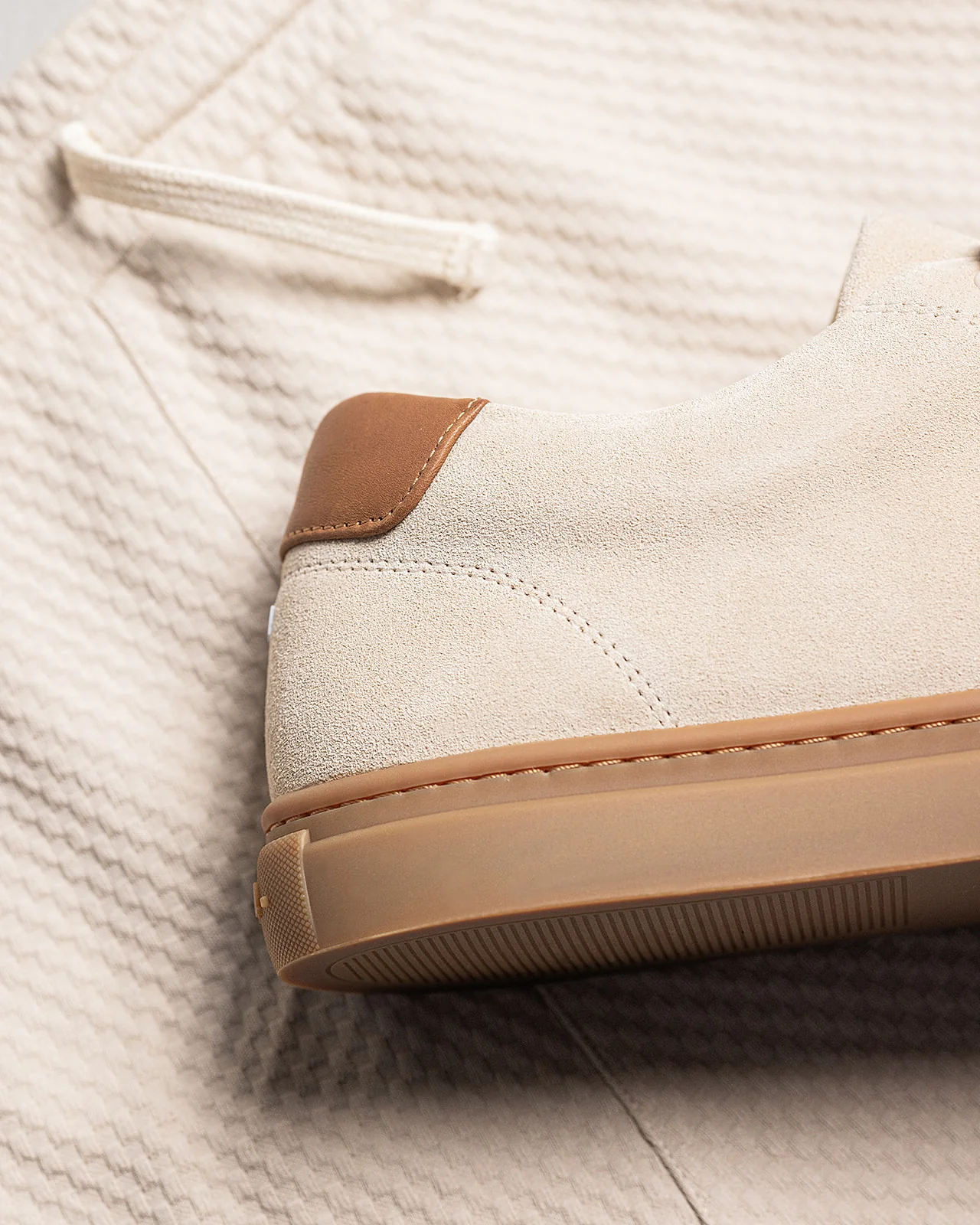 LT 01 Court Lite Gum Suede Sand - Image 10