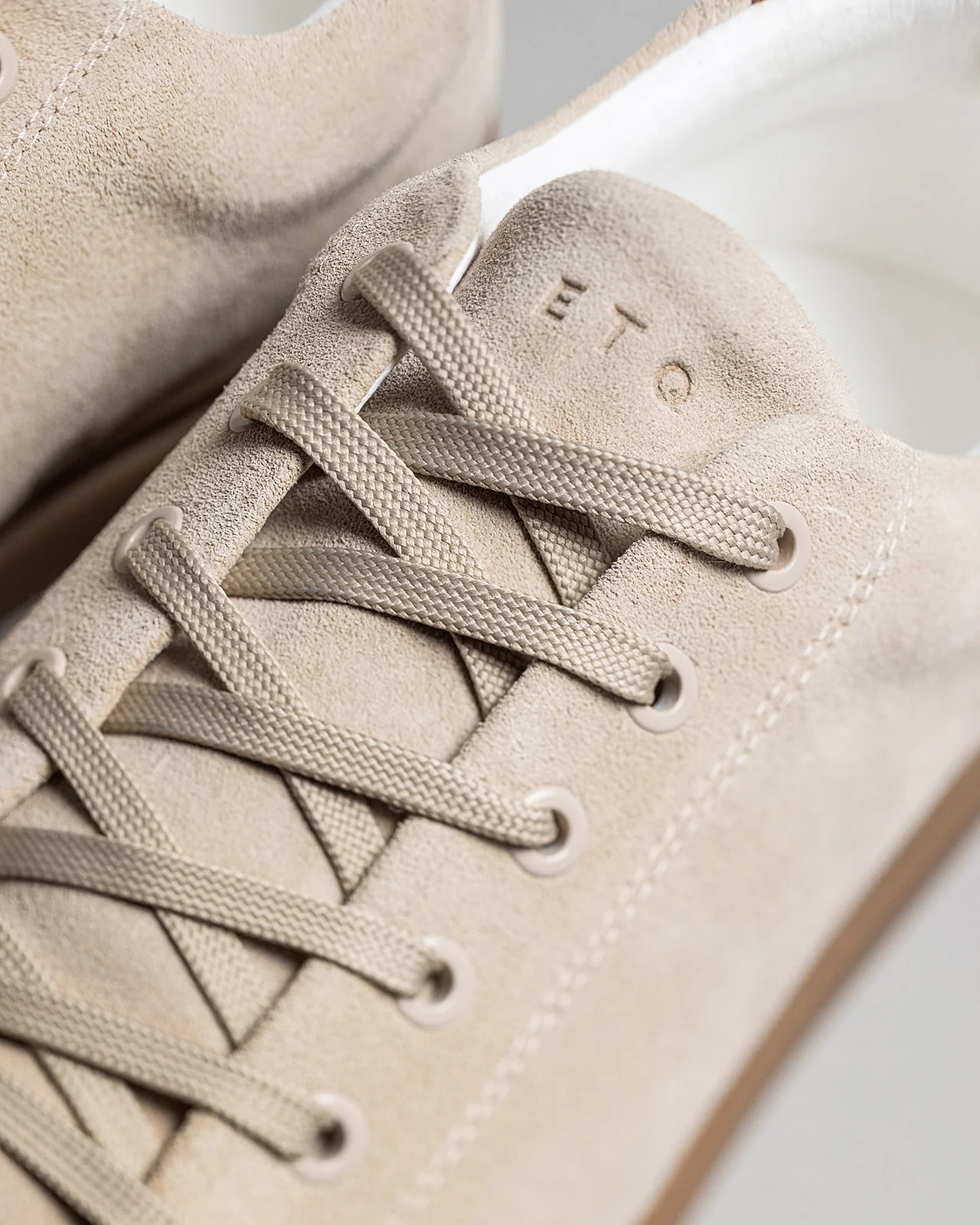 LT 01 Court Lite Gum Suede Sand - Image 13