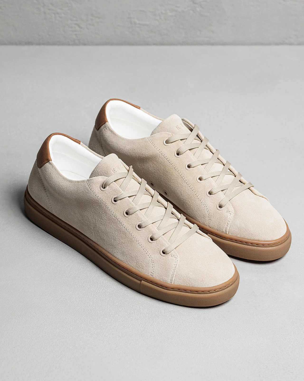 LT 01 Court Lite Gum Suede Sand - Image 3