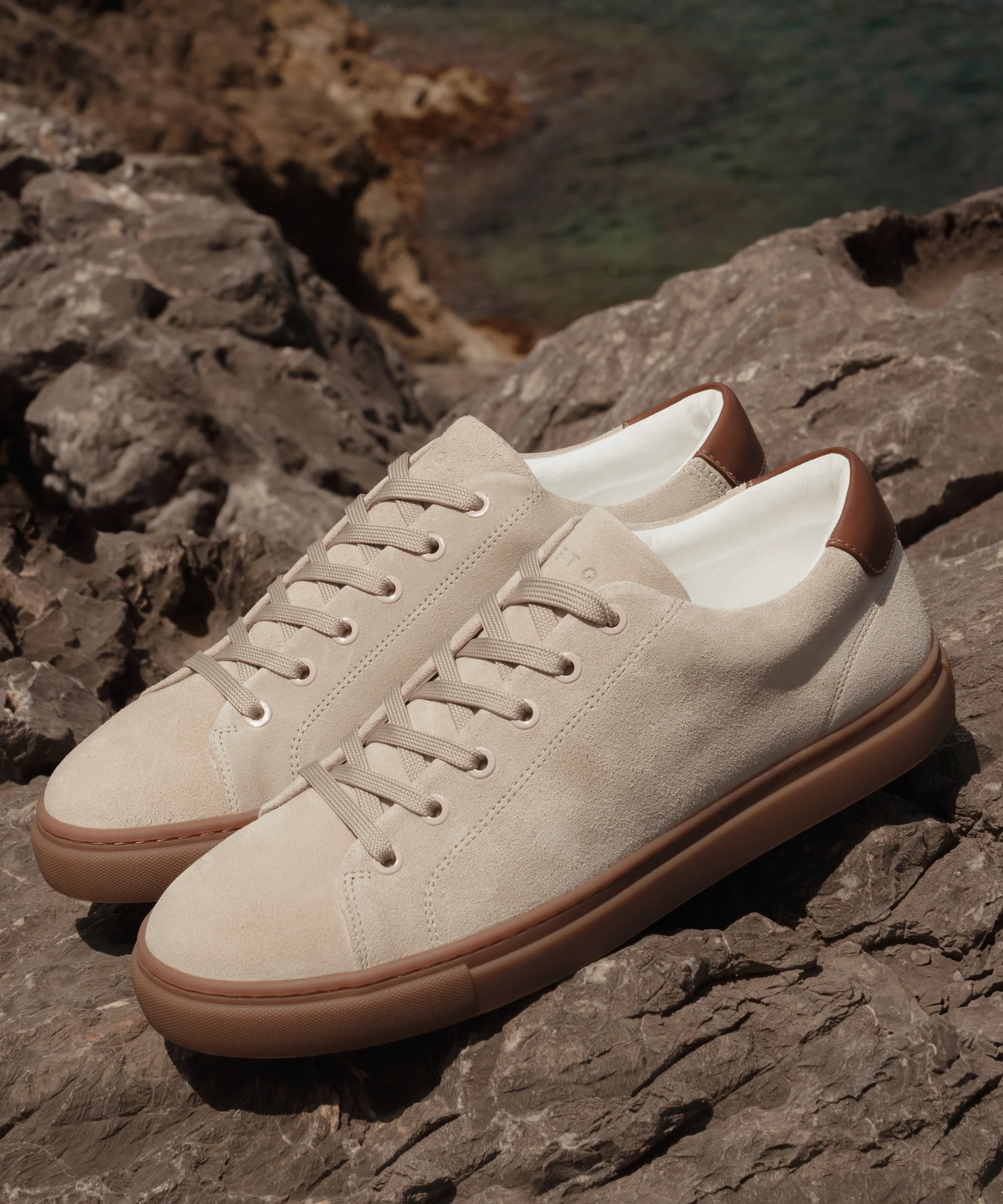 LT 01 Court Lite Gum Suede Sand - Image 5