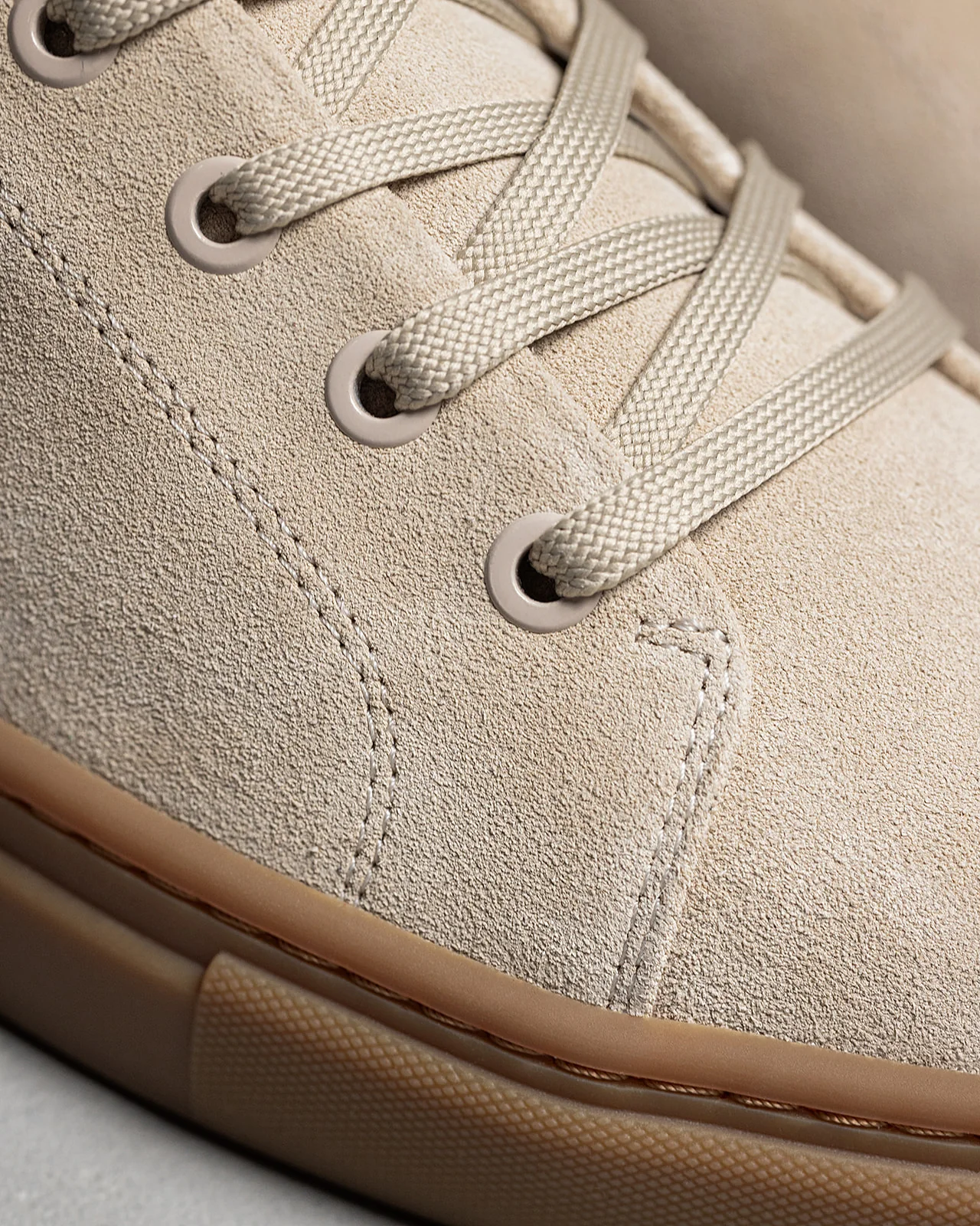 LT 01 Court Lite Gum Suede Sand - Image 7
