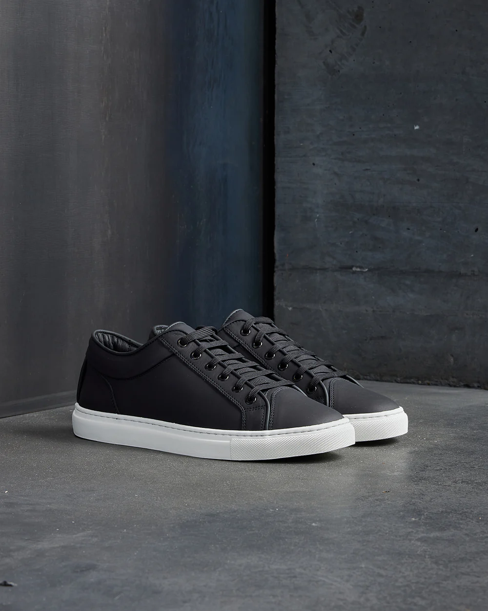 LT 01 Essence Jet Black - Image 4
