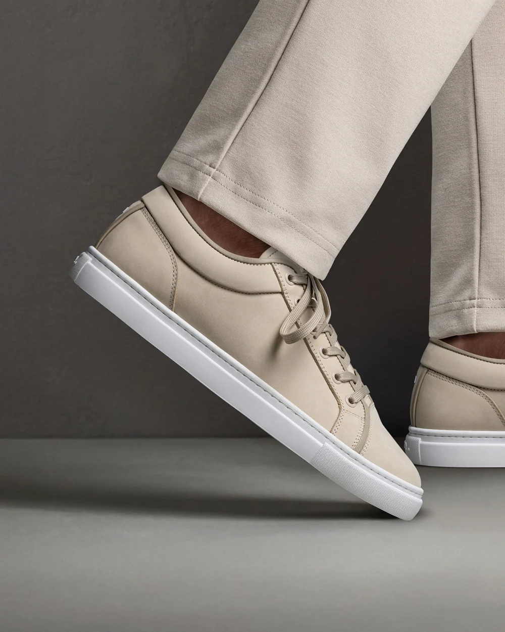 LT 01 Essence Nubuck Sand - Image 2