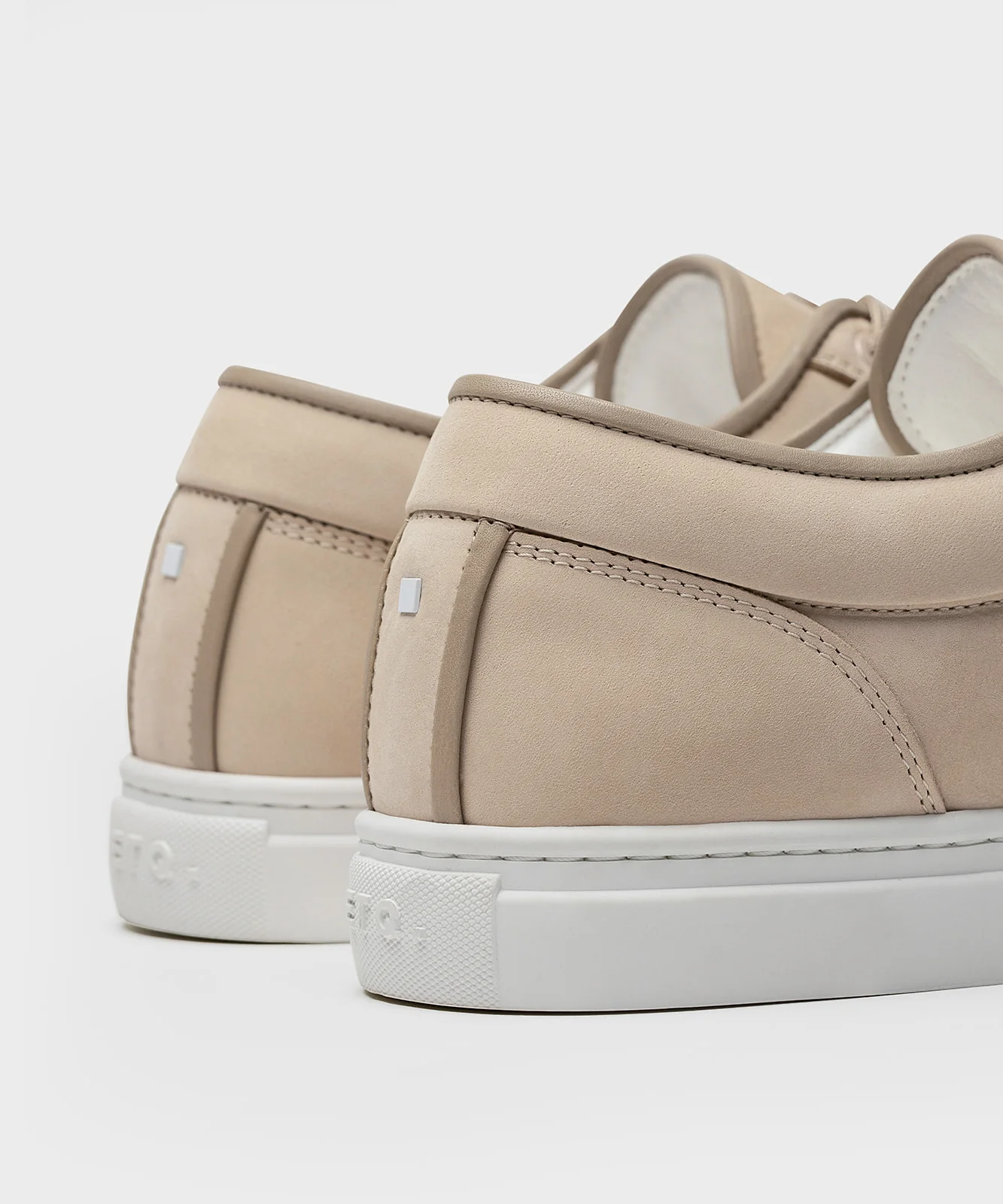 LT 01 Essence Nubuck Sand - Image 9