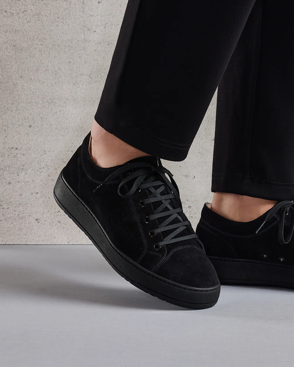 LT 01 Premium Suede All Black - Image 3