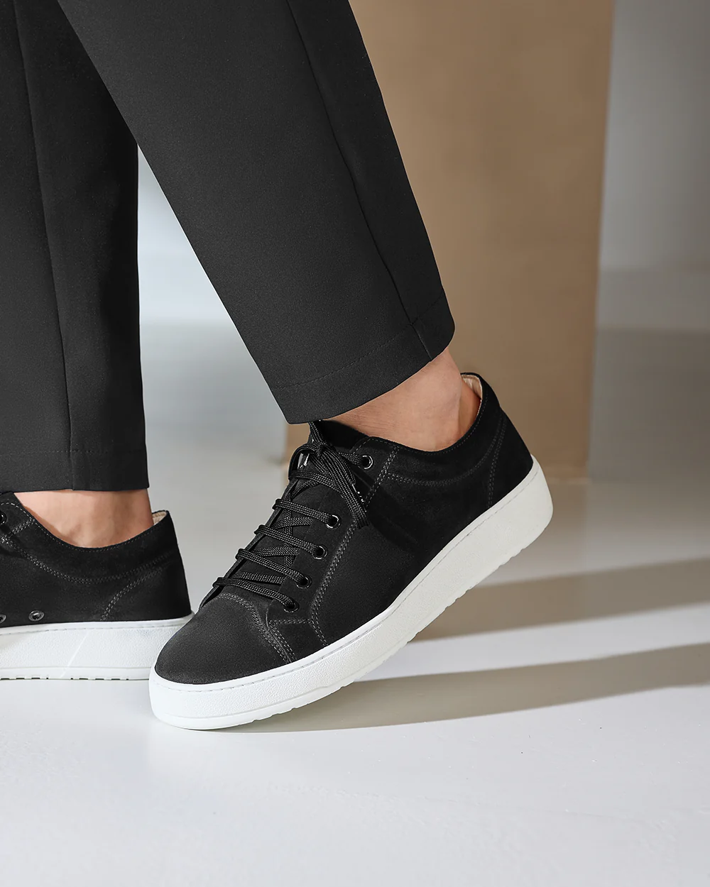 LT 01 Premium Suede Jet Black - Image 5