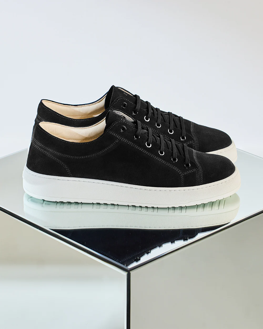 LT 01 Premium Suede Jet Black - Image 7