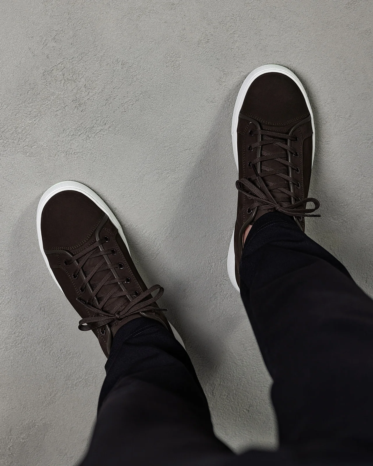 LT 01 Shades Nubuck Chocolate - Image 4