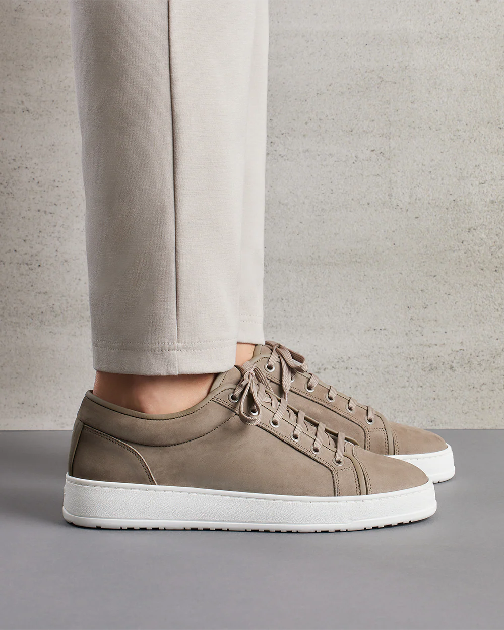 LT 01 Shades Nubuck Desert Taupe - Image 3