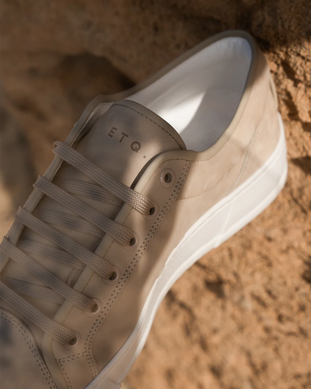 LT 01 Shades Nubuck Sand - Image 18