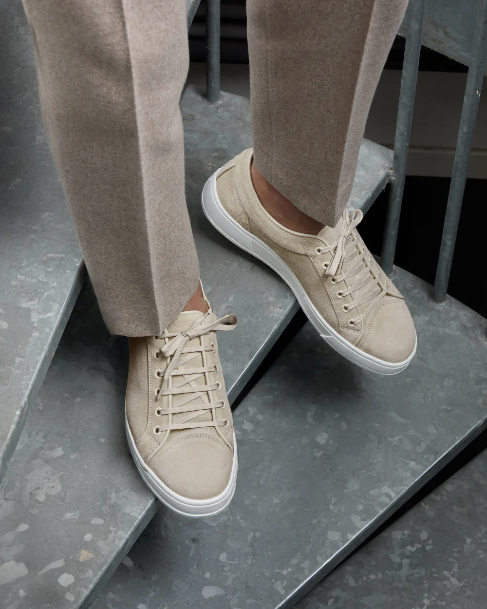 LT 01 Shades Suede Sand - Image 3