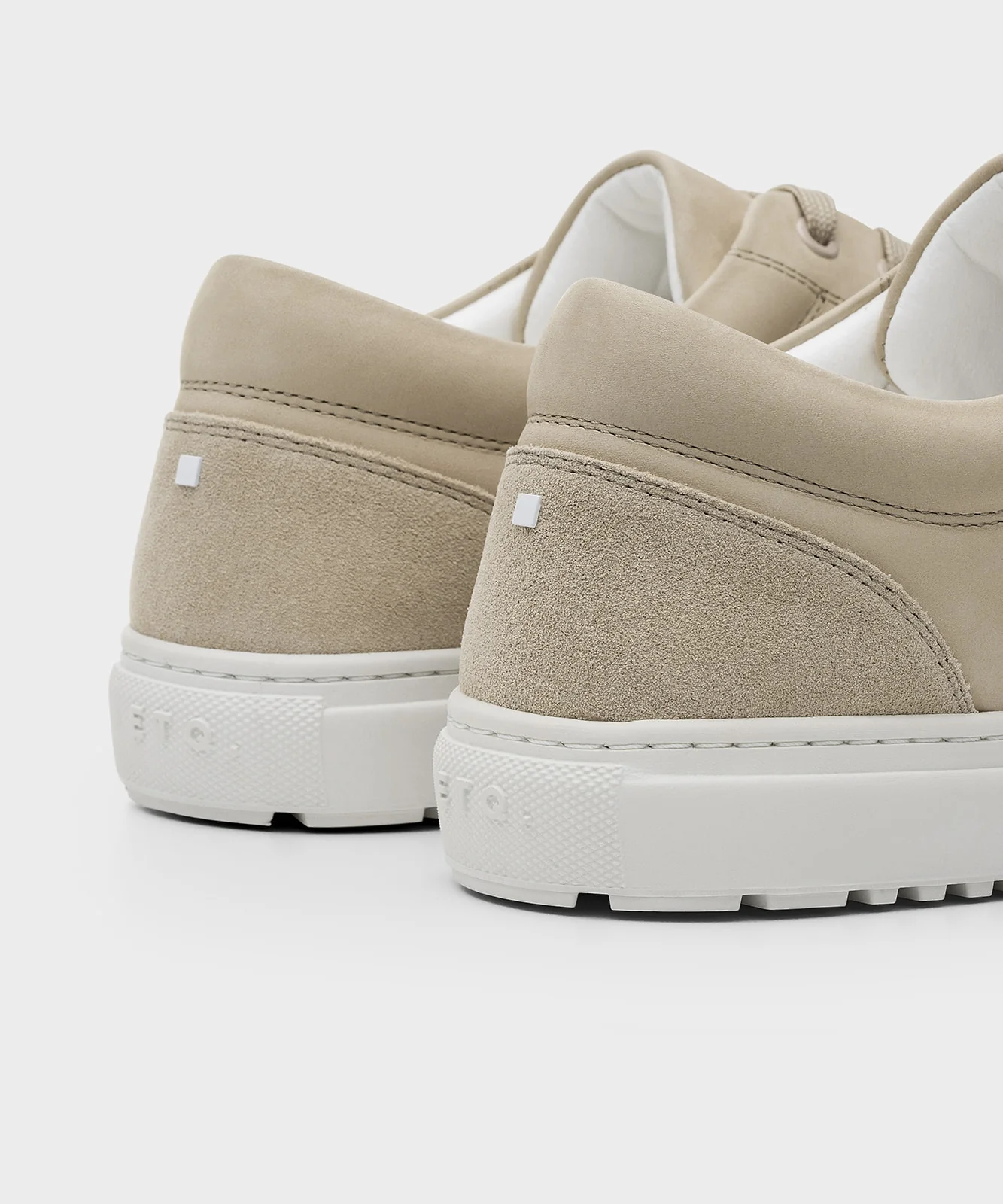 LT 02 Rugged Nubuck Sand - Image 9