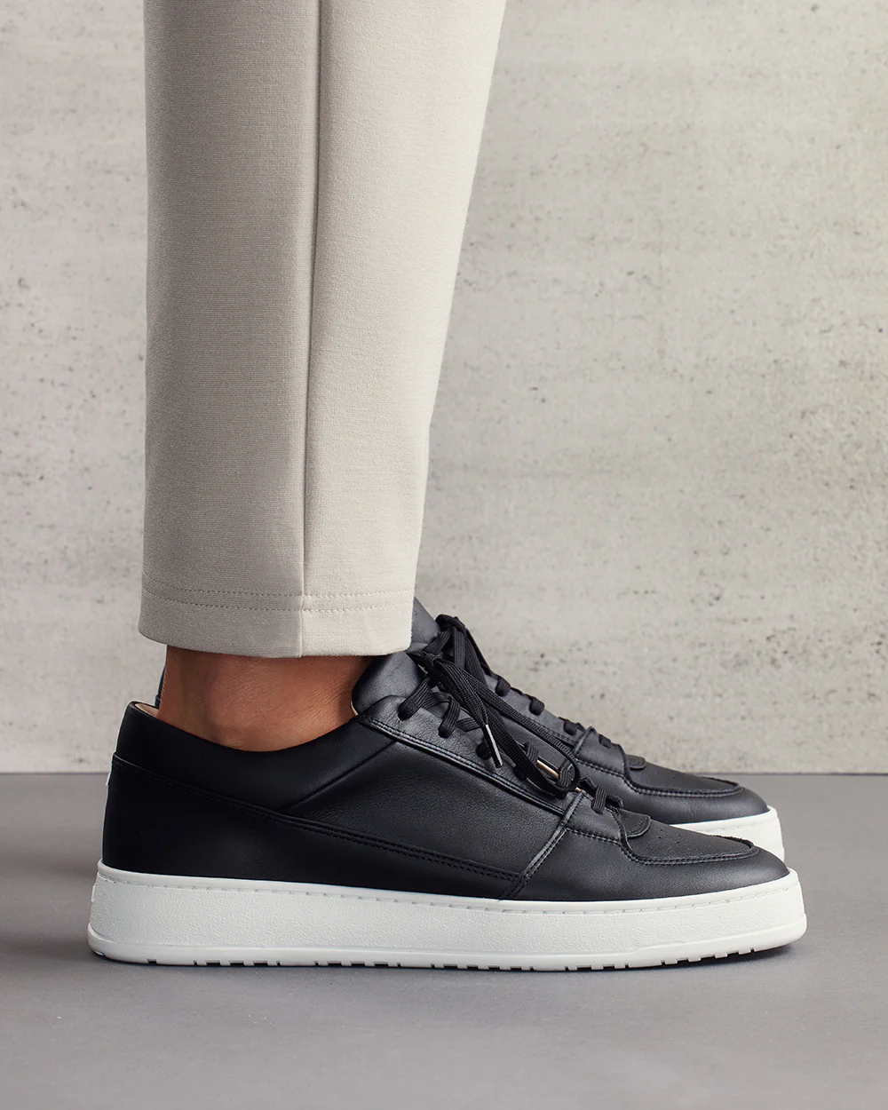 LT 03 Premium Nappa Jet Black - Image 3
