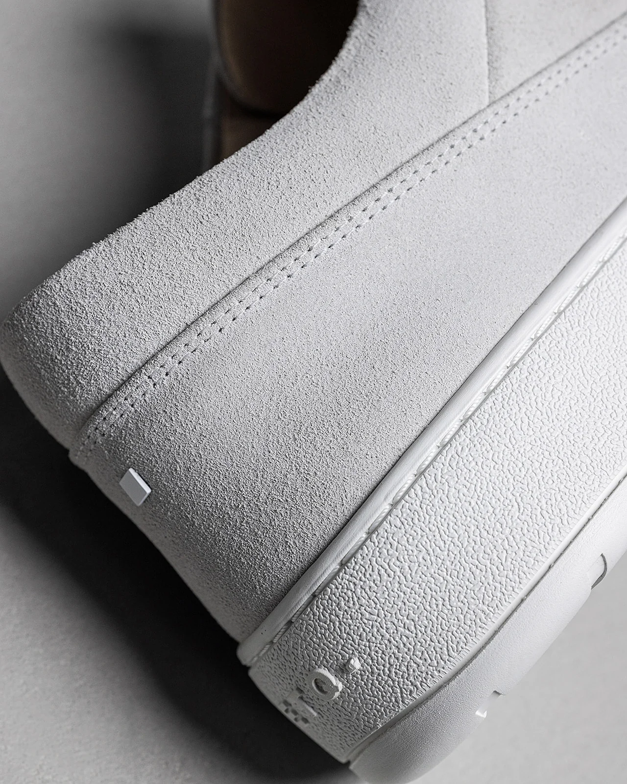 LT 03 Suede Cement Grey - Image 20