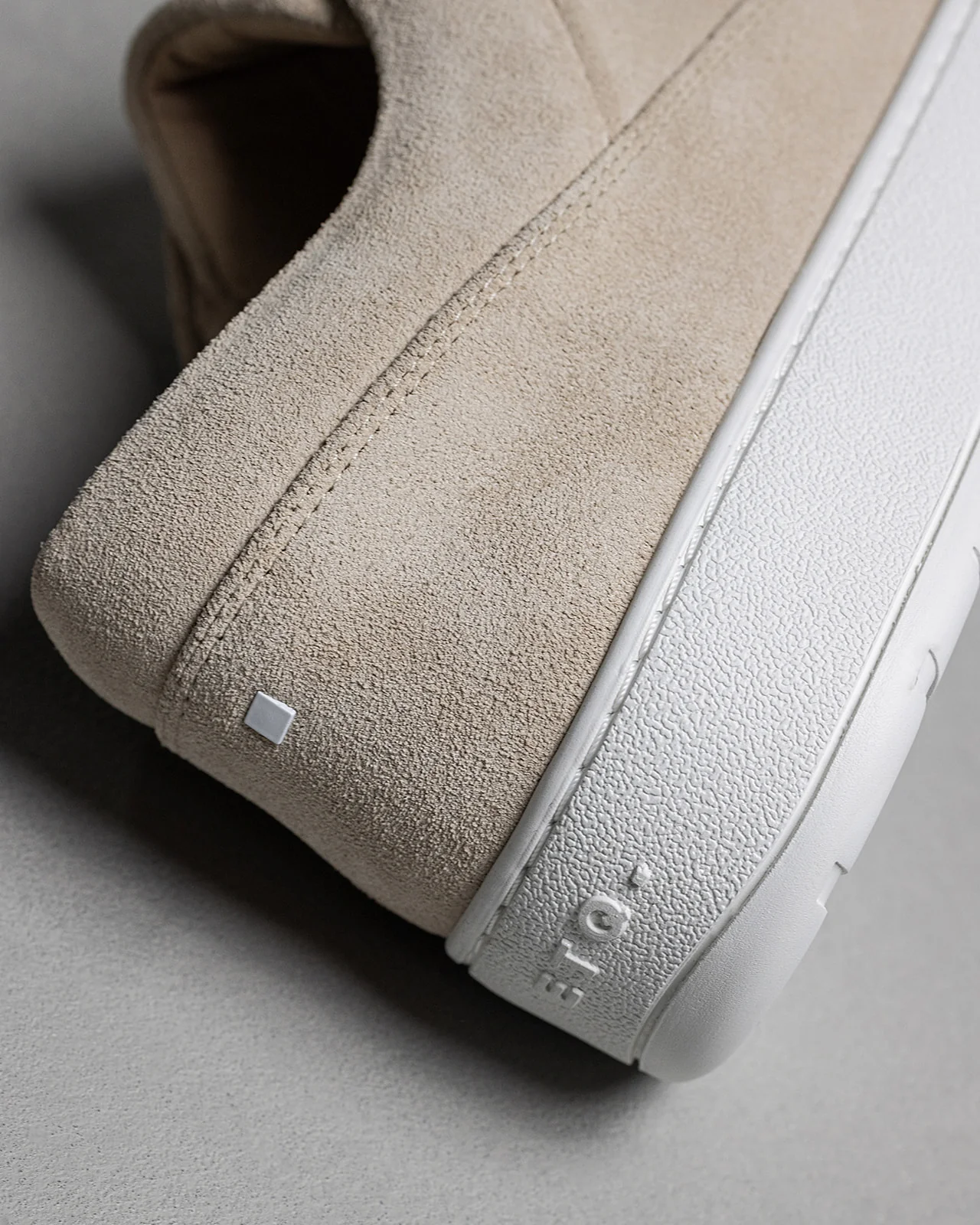 LT 03 Suede Sand - Image 20