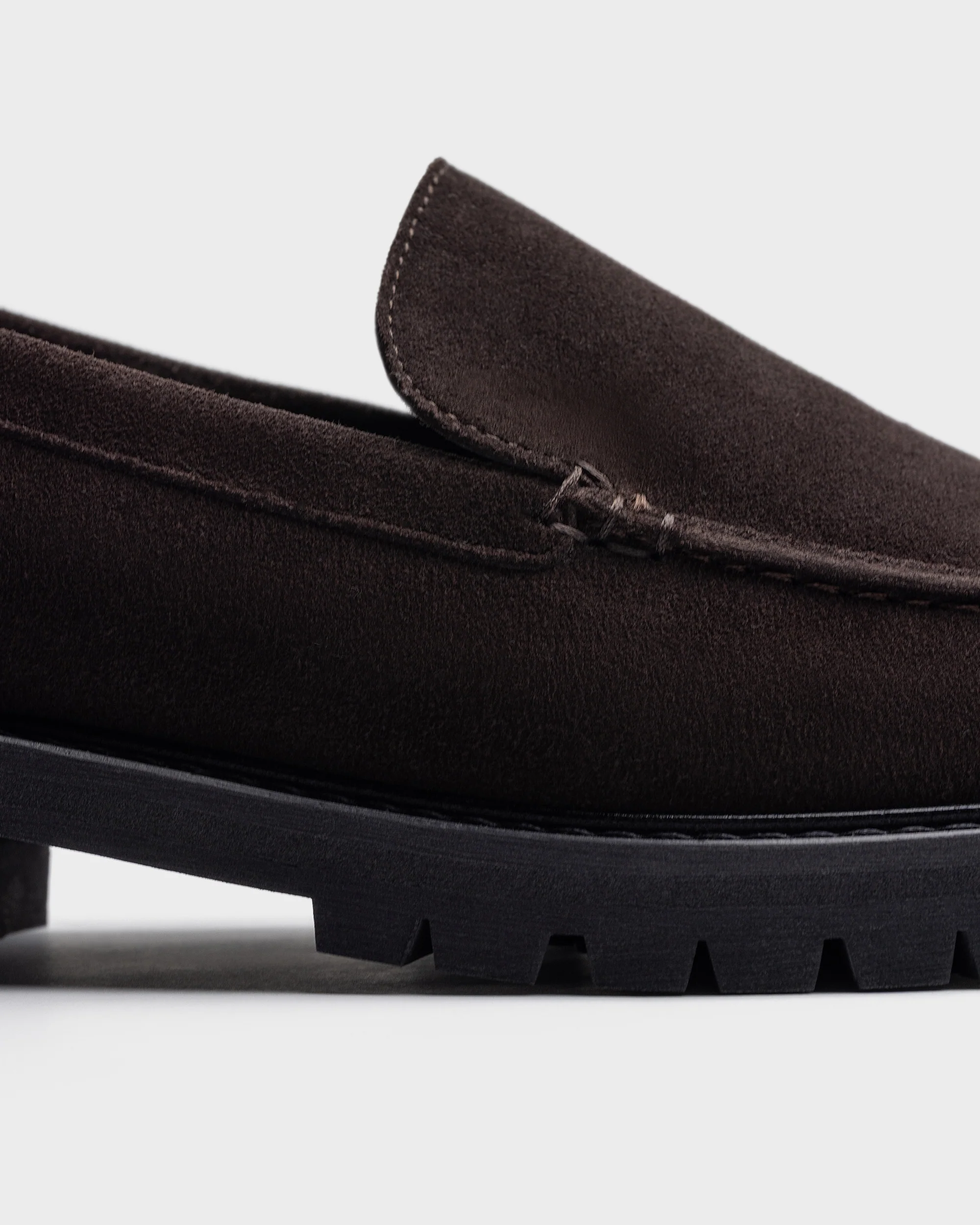 MC 01 Suede Chocolate - Image 5