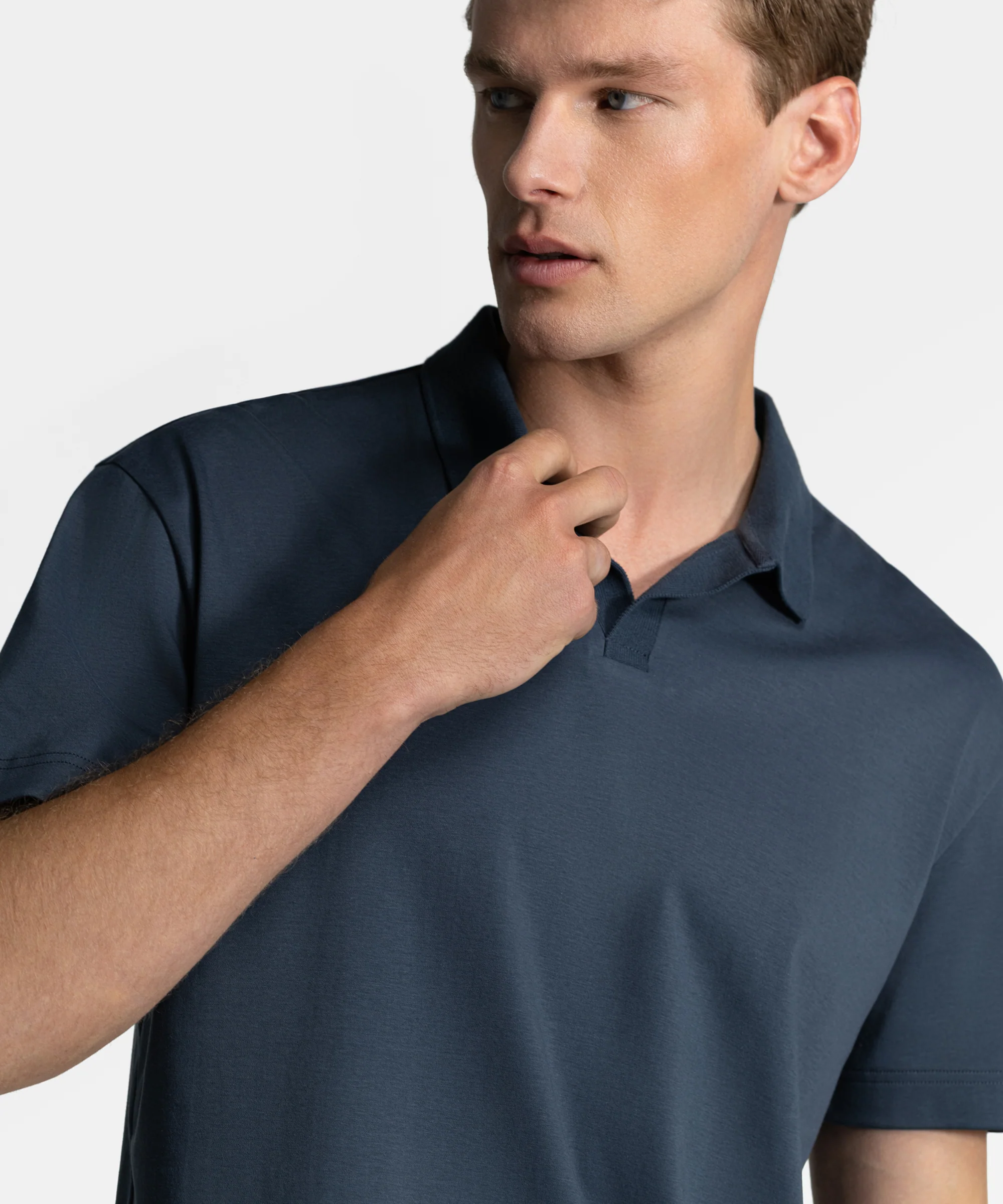 PO 02 Essence Buttonless Blueberry - Image 4