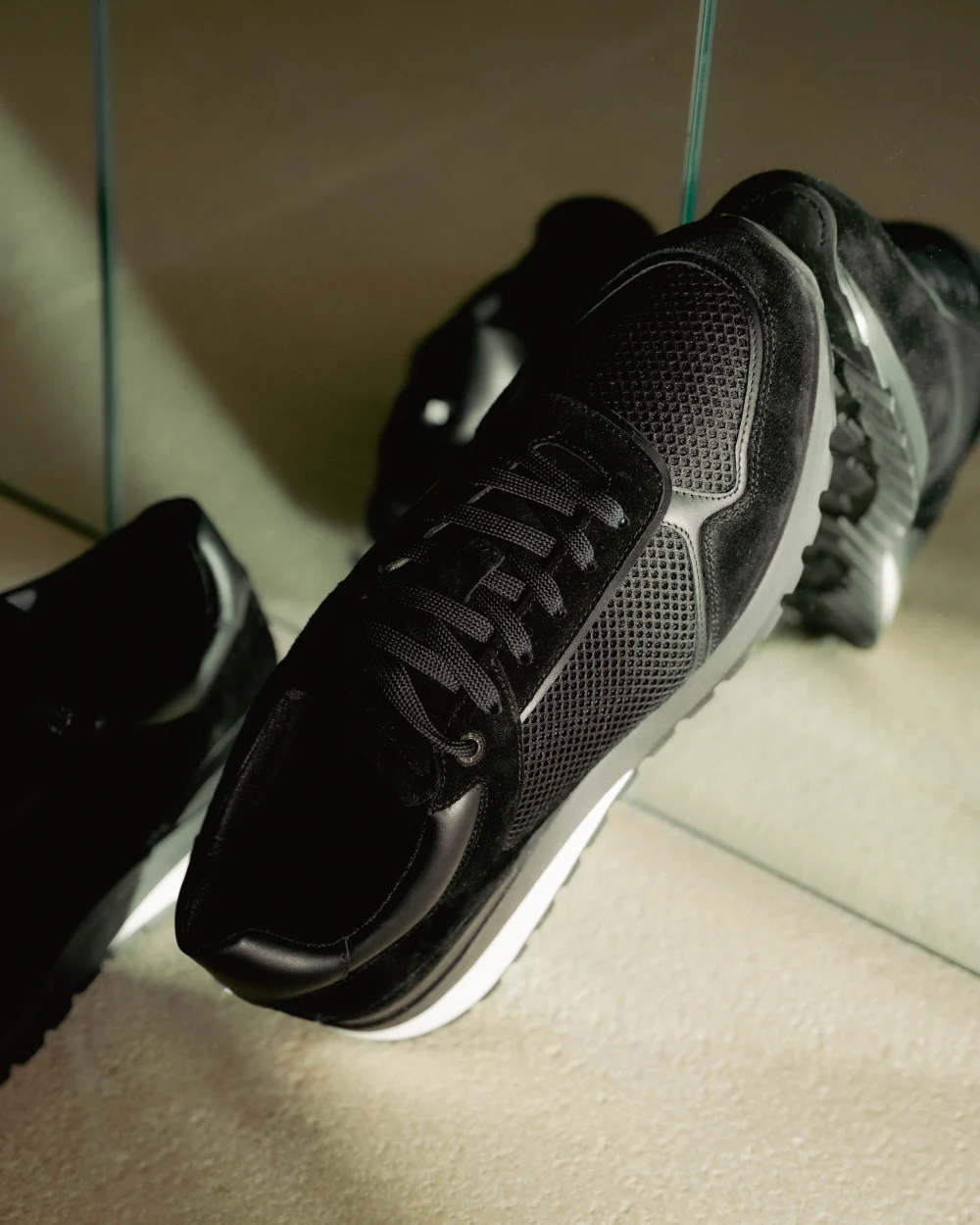 RS 03 Jet Black - Image 10