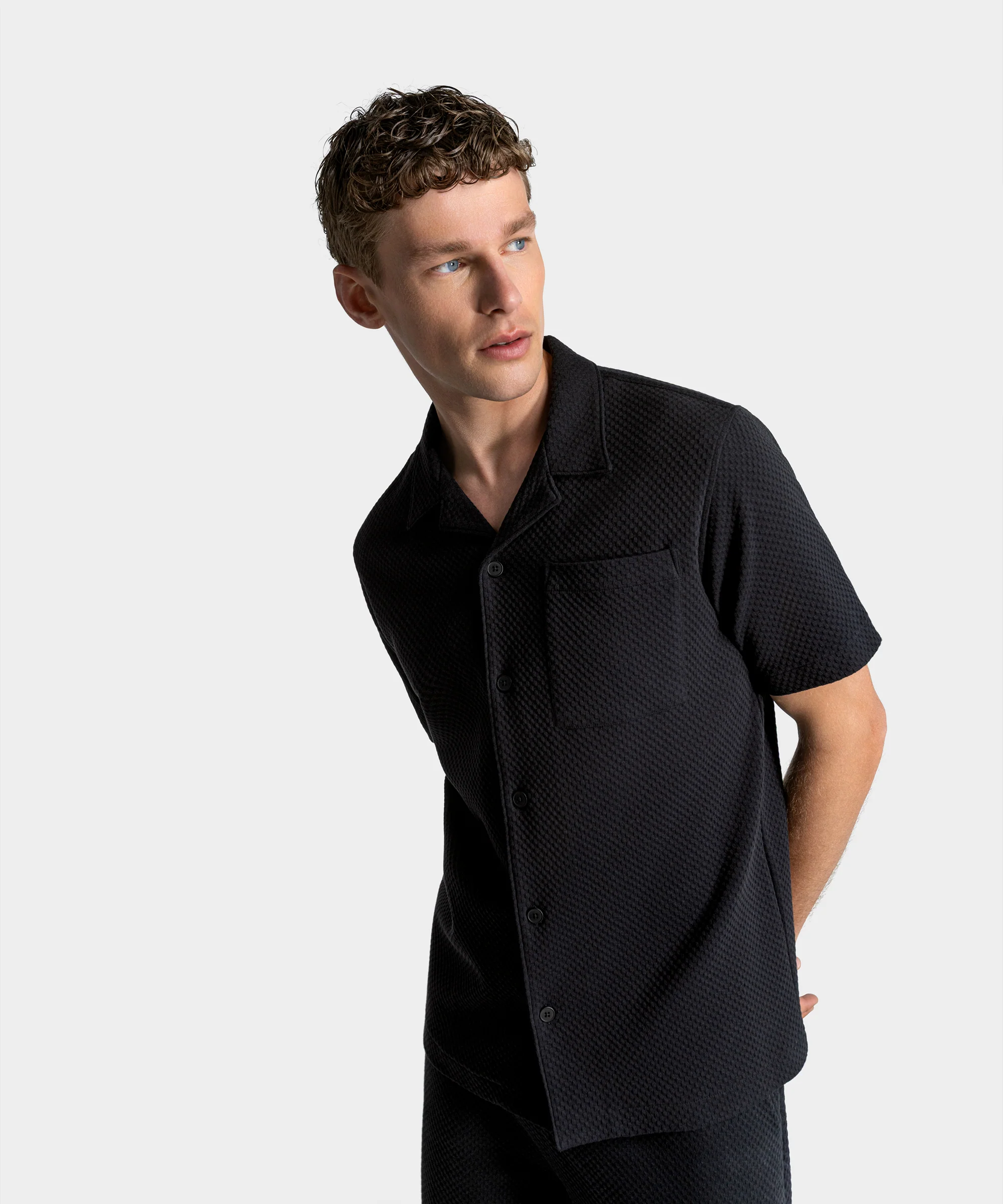 SH 04 Jacquard Black - Image 3