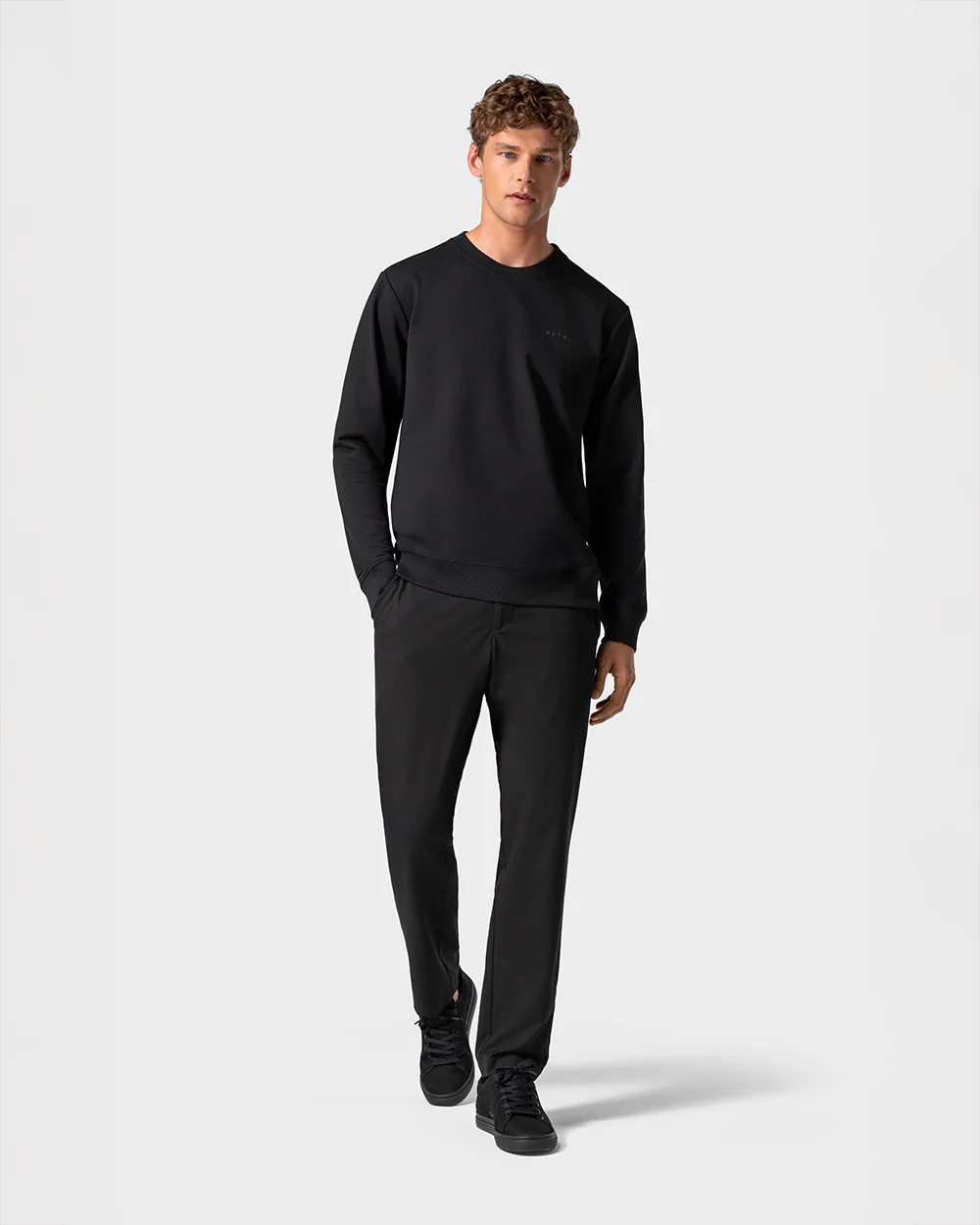 LT 01 Court Lite Nubuck All Black - Image 7