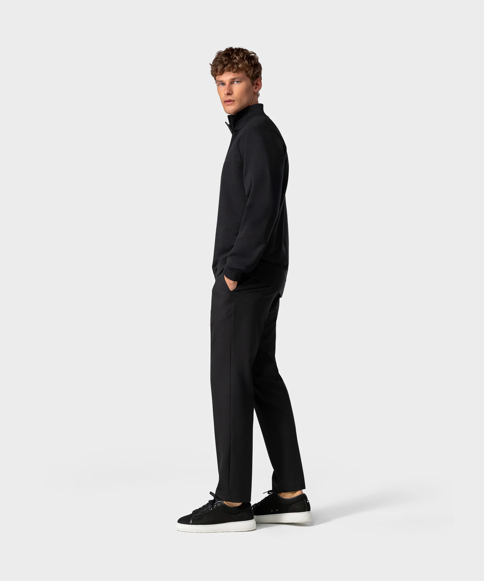 SW 03 Marked Half Zip Black - Image 11