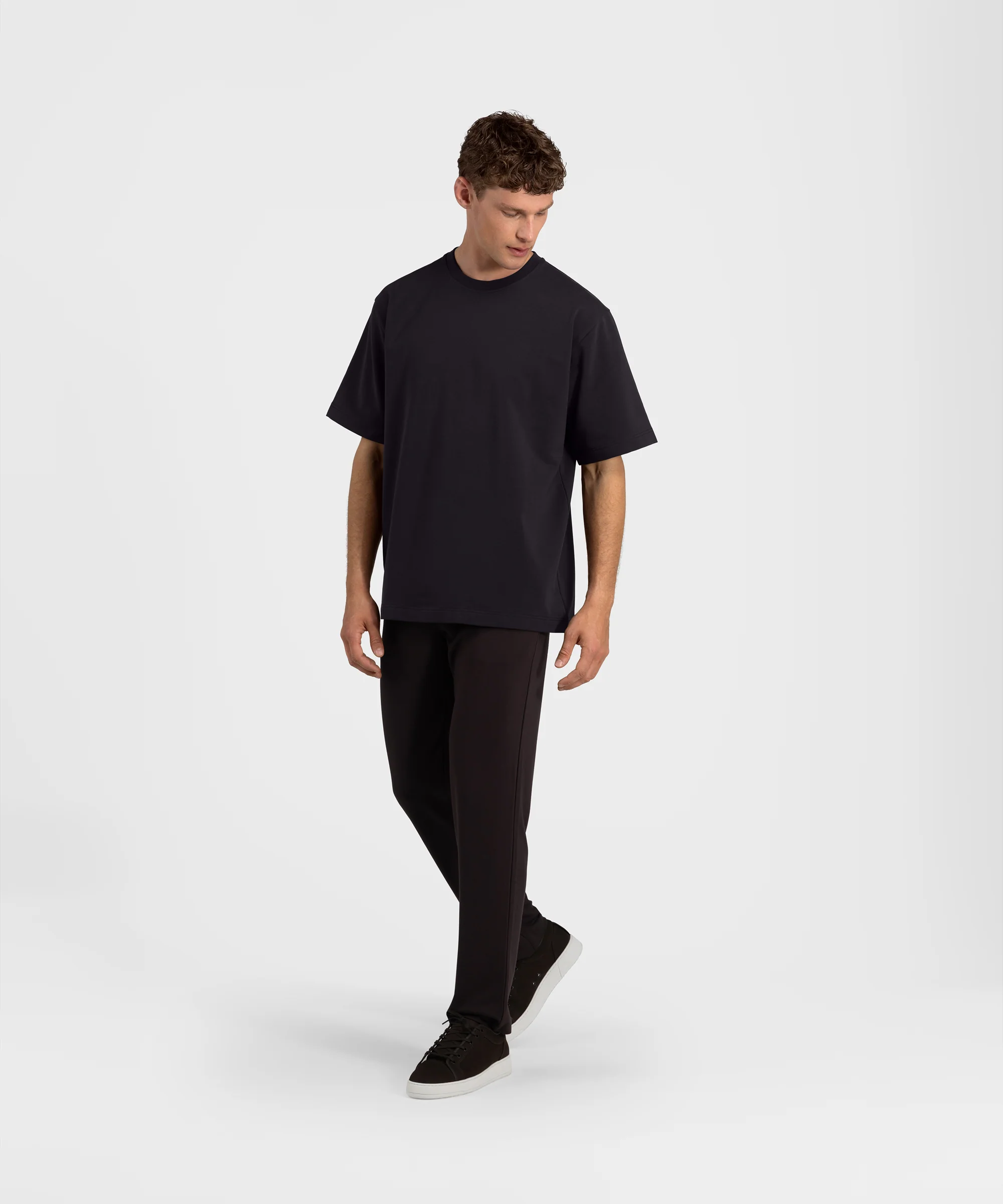 TS 01 Essence Oversized Heavyweight Black 2.0 - Image 5
