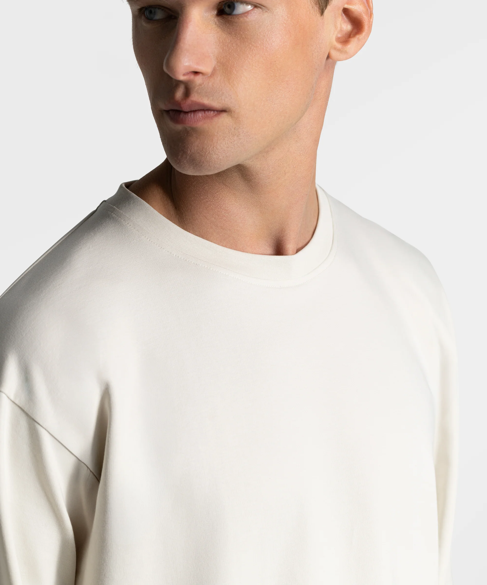 TS 03 Essence Long Sleeve Off-White - Image 7