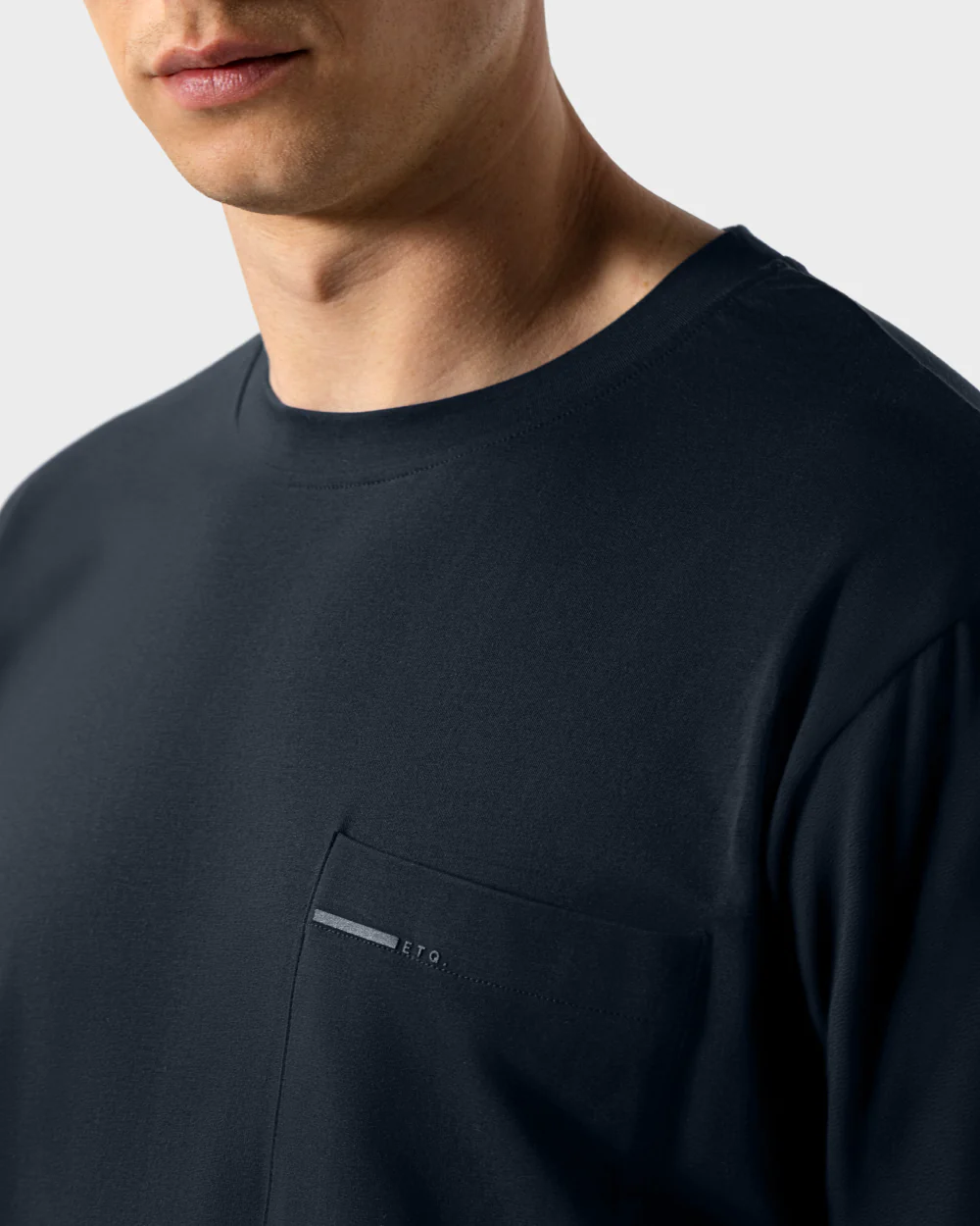 TS 01 Essence Oversized Pocket Lightweight Blueberry - Image 4