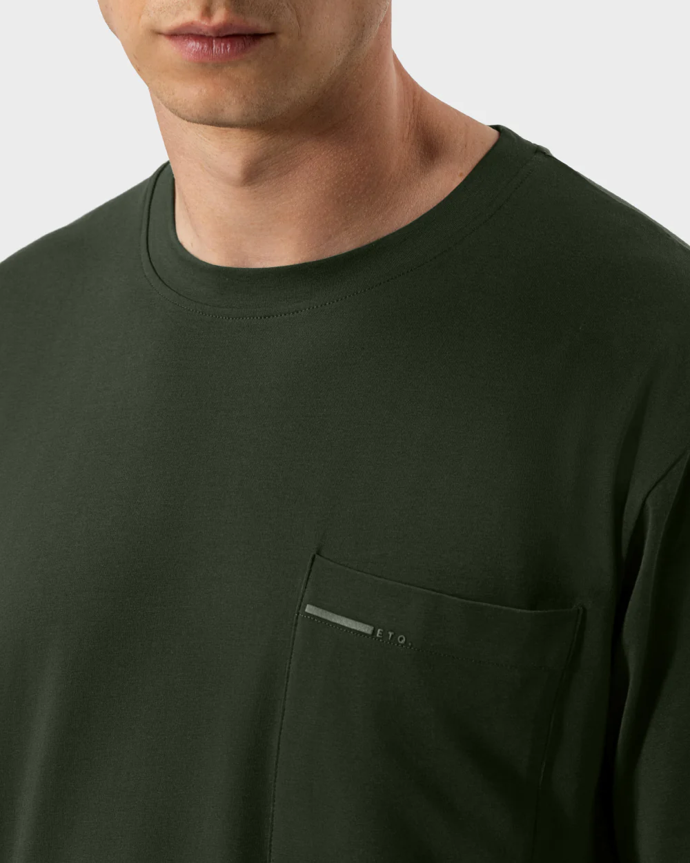TS 01 Essence Oversized Pocket Lightweight Forest Green - Image 4