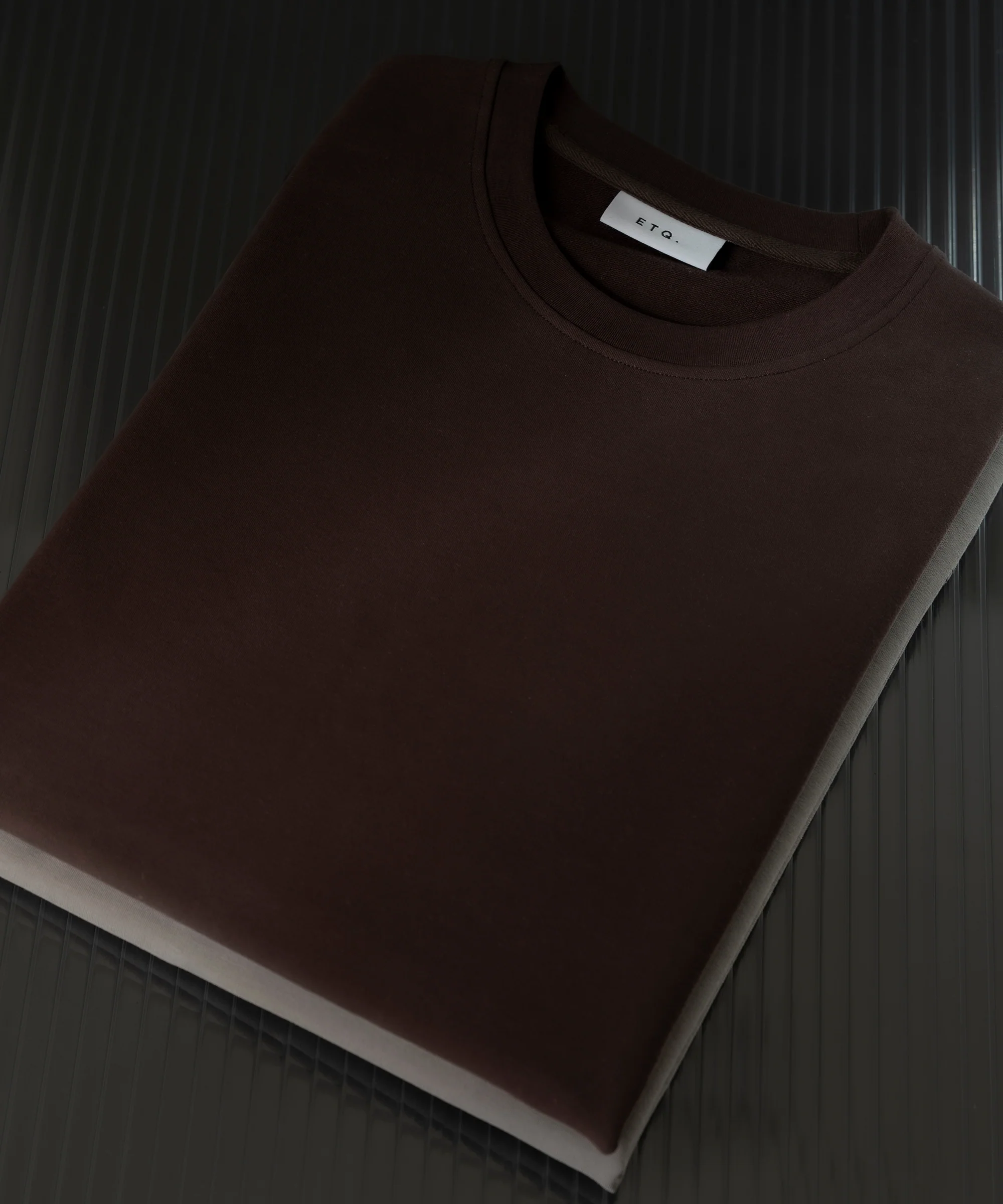 TS 01 Essence Regular Heavyweight Chocolate 2.0 - Image 11