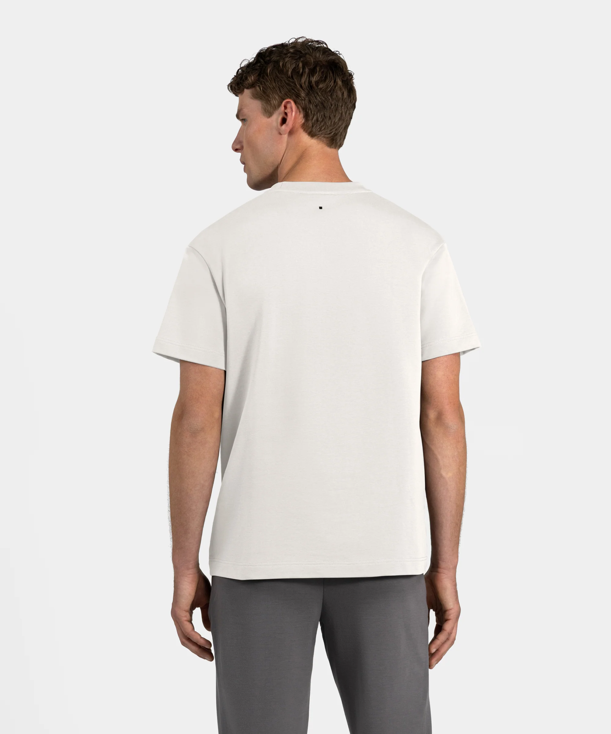 TS 01 Essence Regular Heavyweight Off-White 2.0 - Image 4