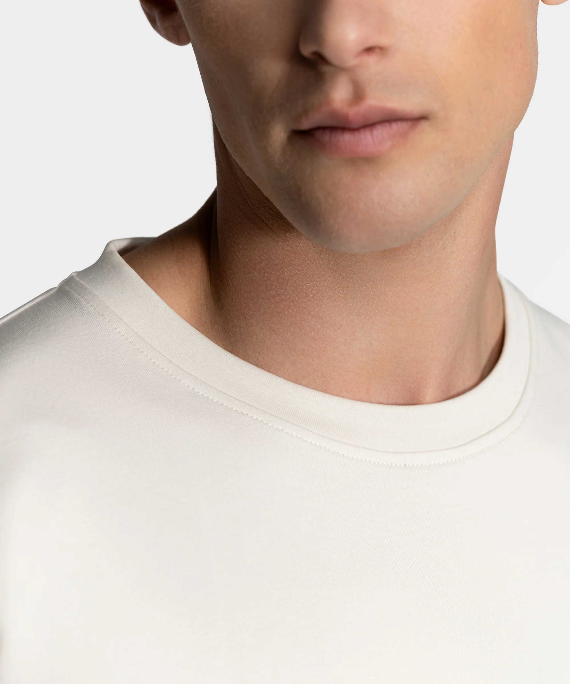 TS 03 Essence Long Sleeve Off-White - Image 10