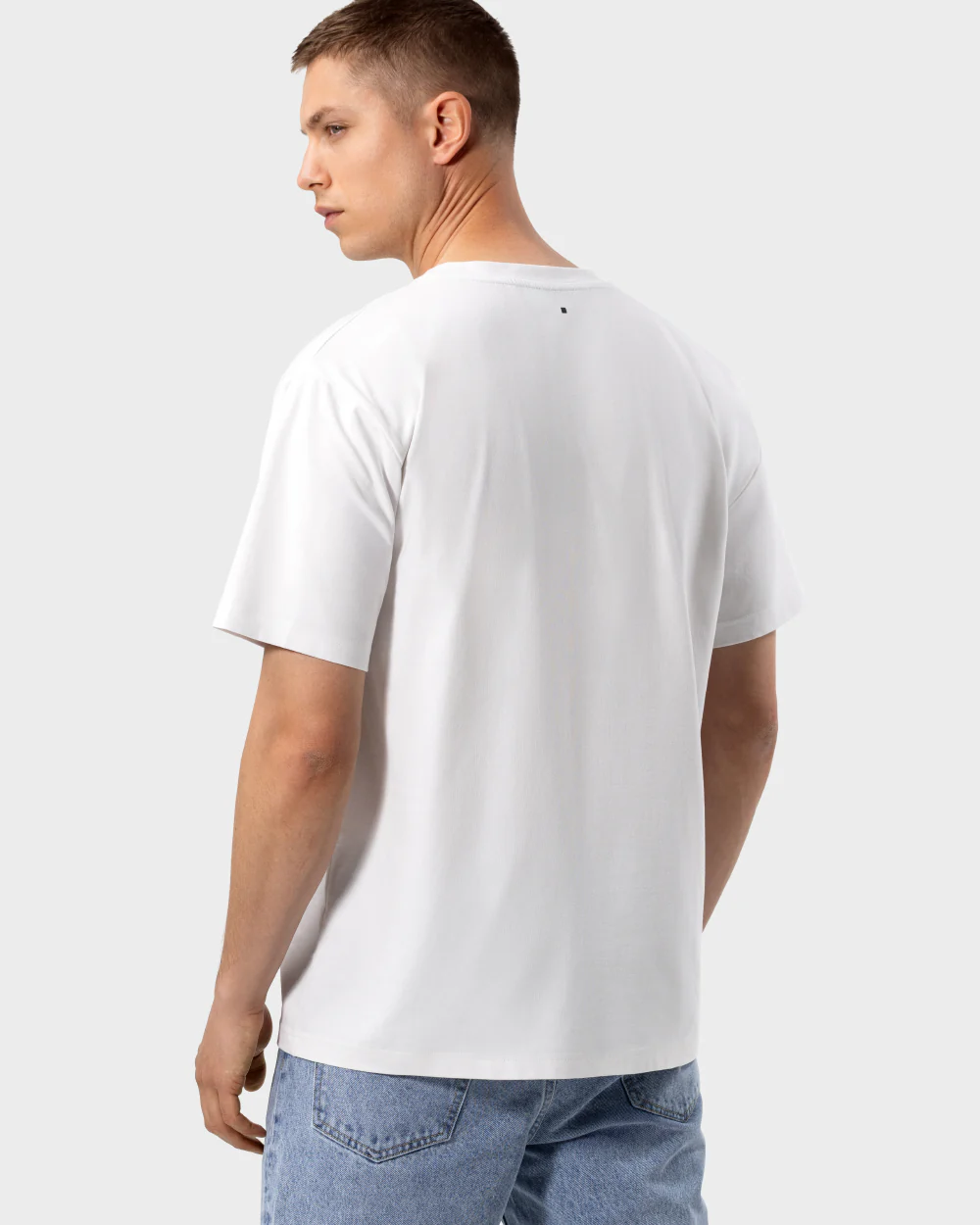 TS 01 Essence Regular Lightweight White 2.0 - Image 3