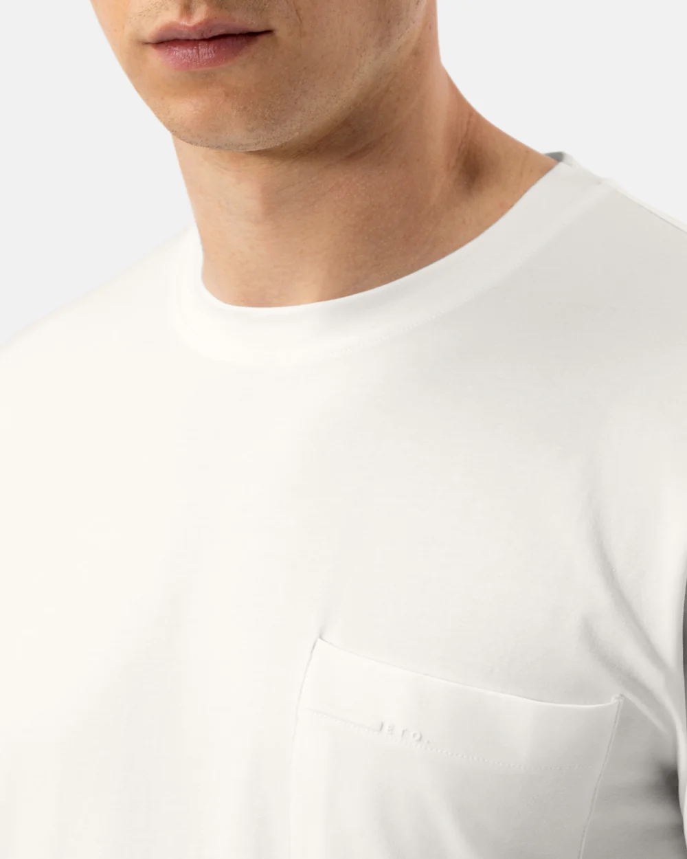 TS 01 Essence Regular Pocket Lightweight Off White - Image 4