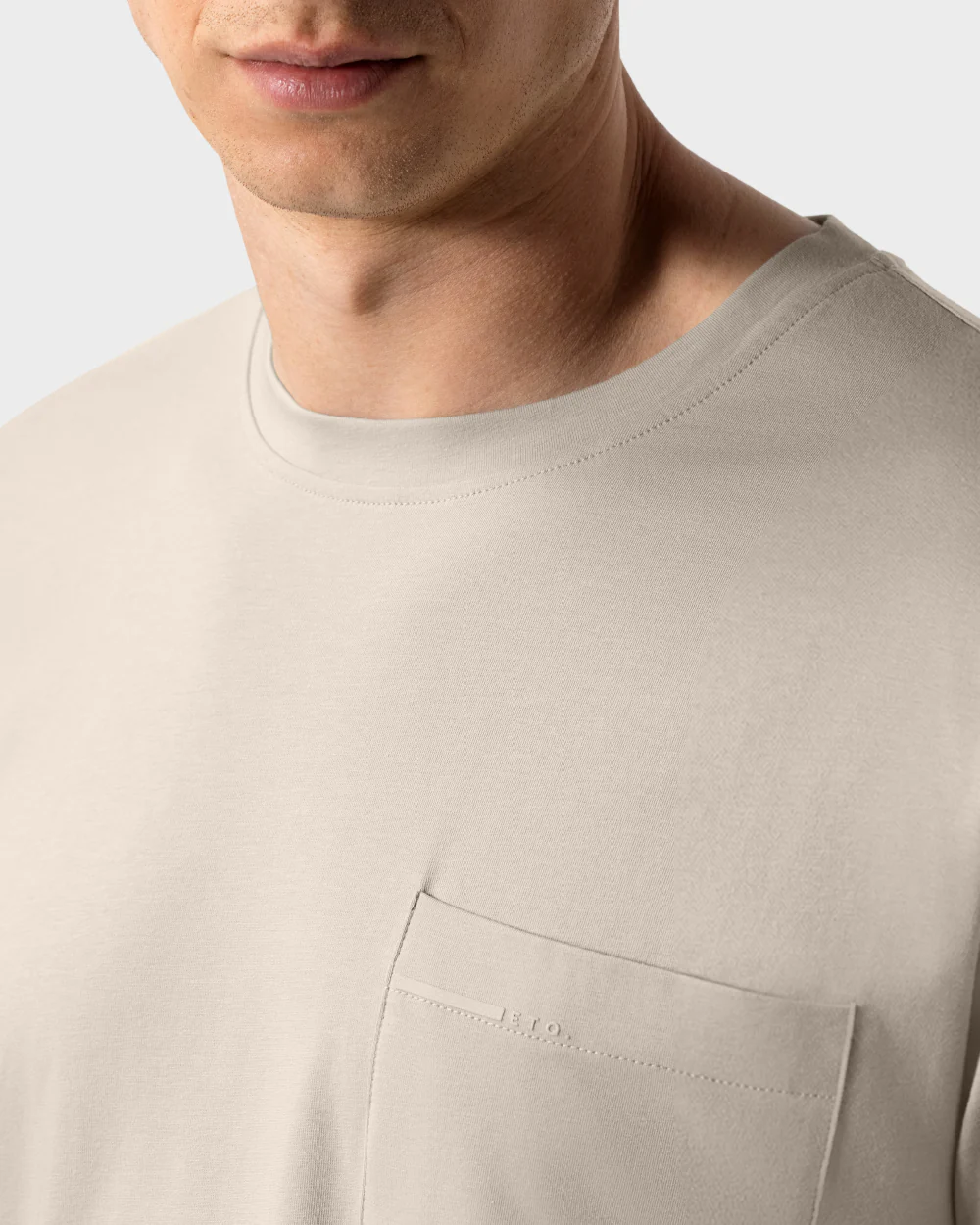 TS 01 Essence Regular Pocket Lightweight Sand - Image 4