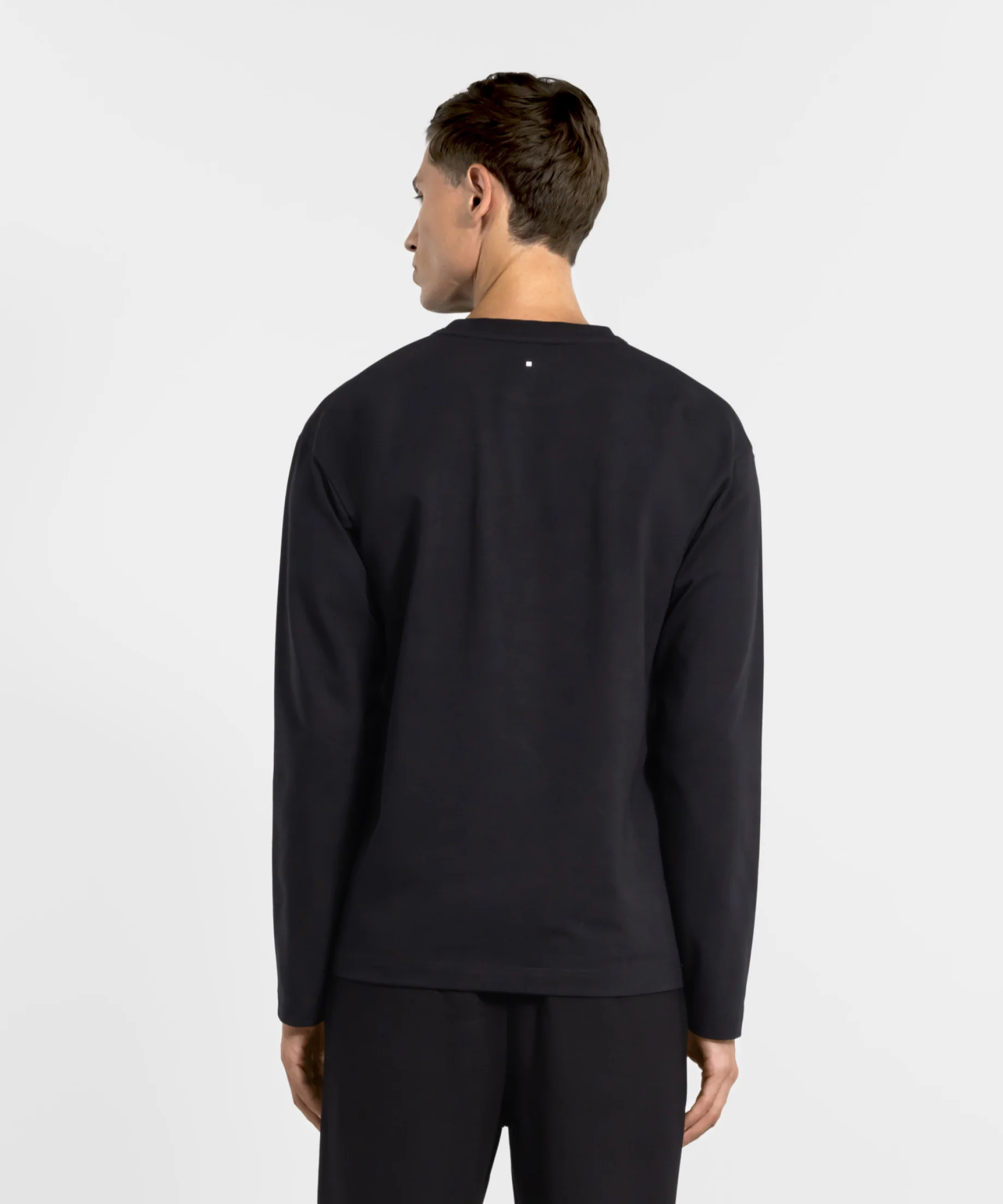 TS 03 Essence Long Sleeve Black - Image 11