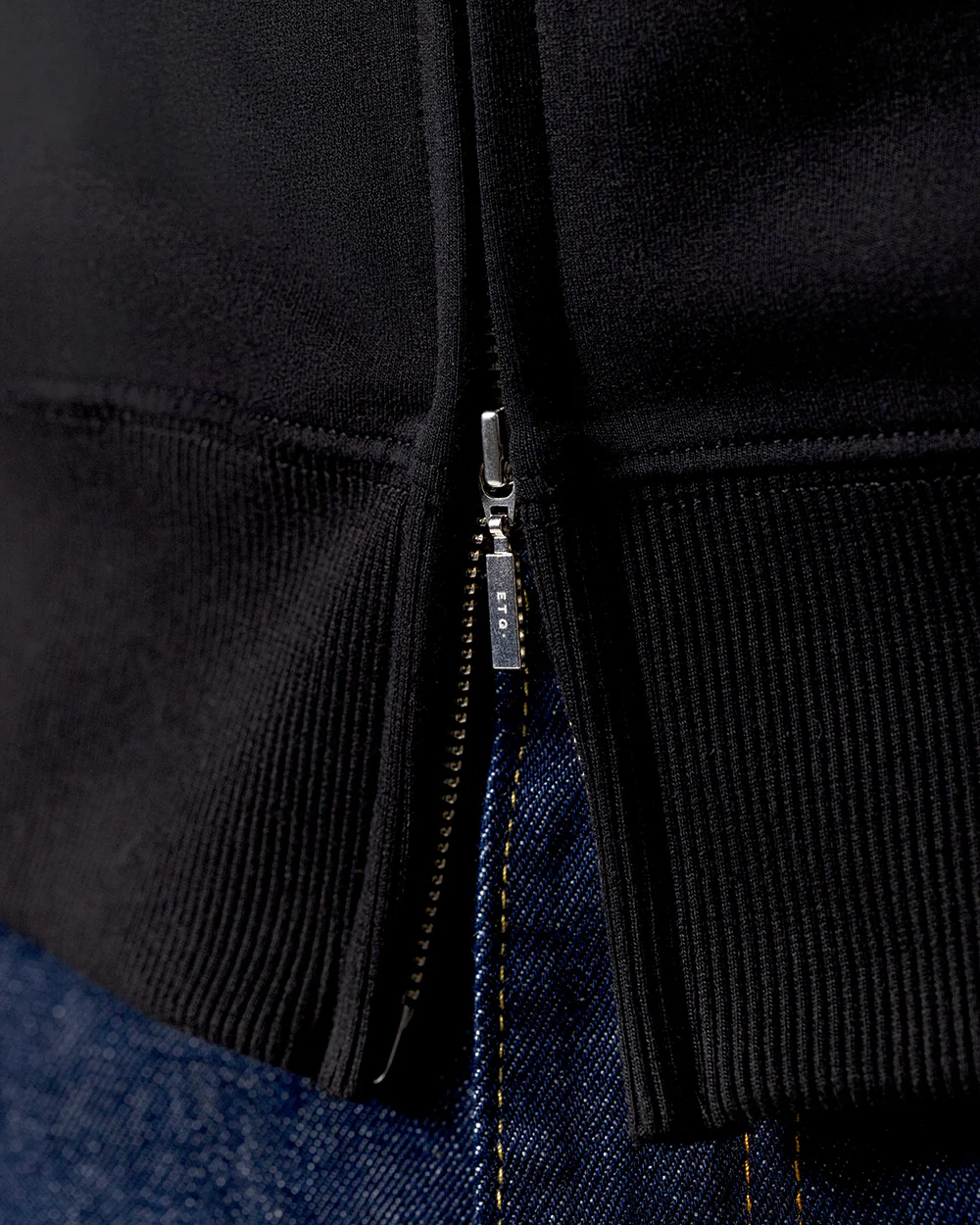 ZH 01 Marked Black - Image 7